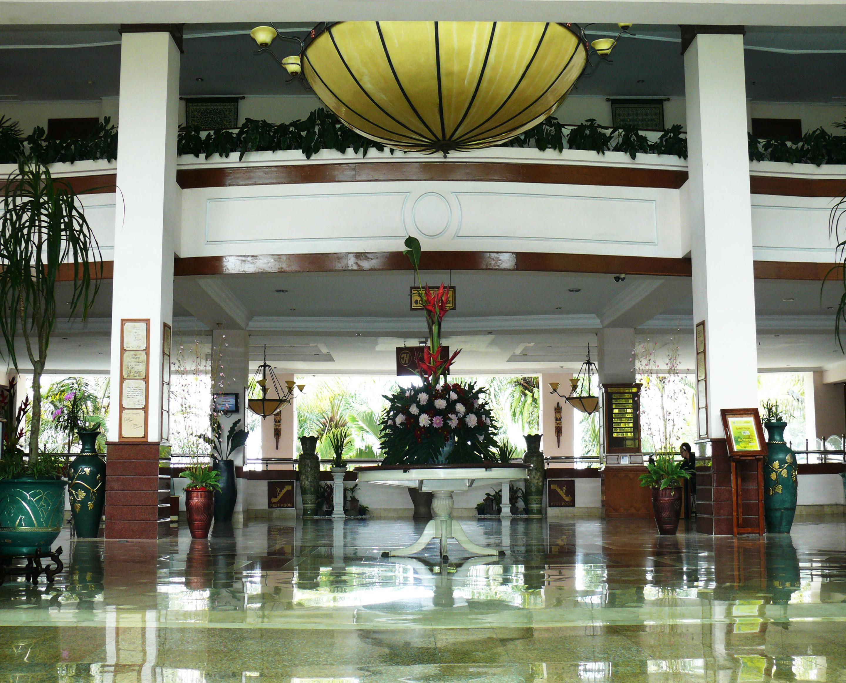 Vista Lobby The Jayakarta Suites Bandung