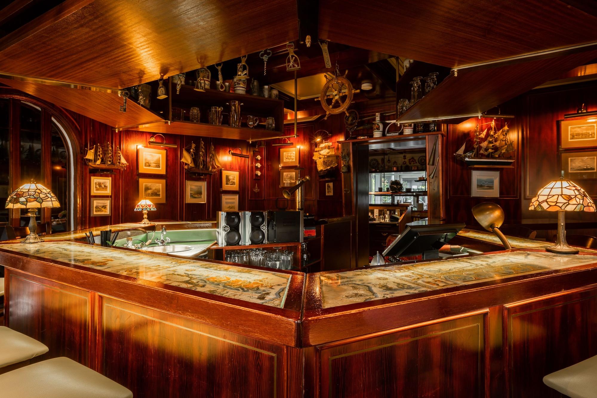 Bar/Salón Hotel Spahr