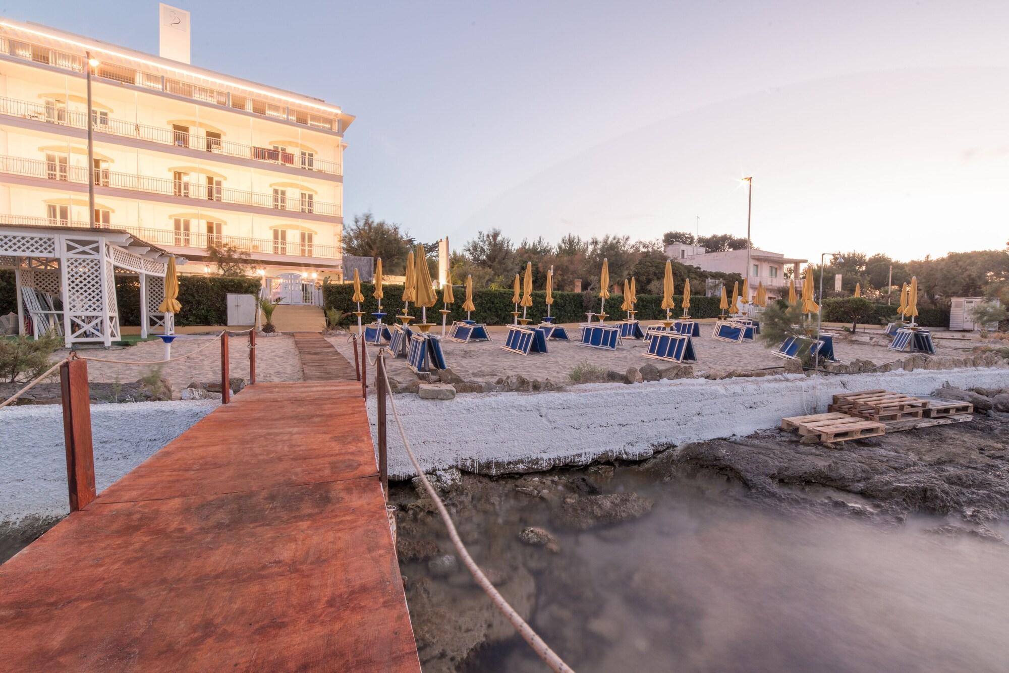 Playa Perla Hotel