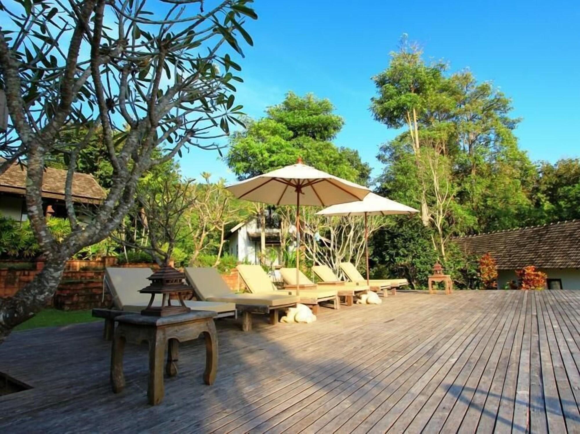 Varios Baan Rai Lanna Resort
