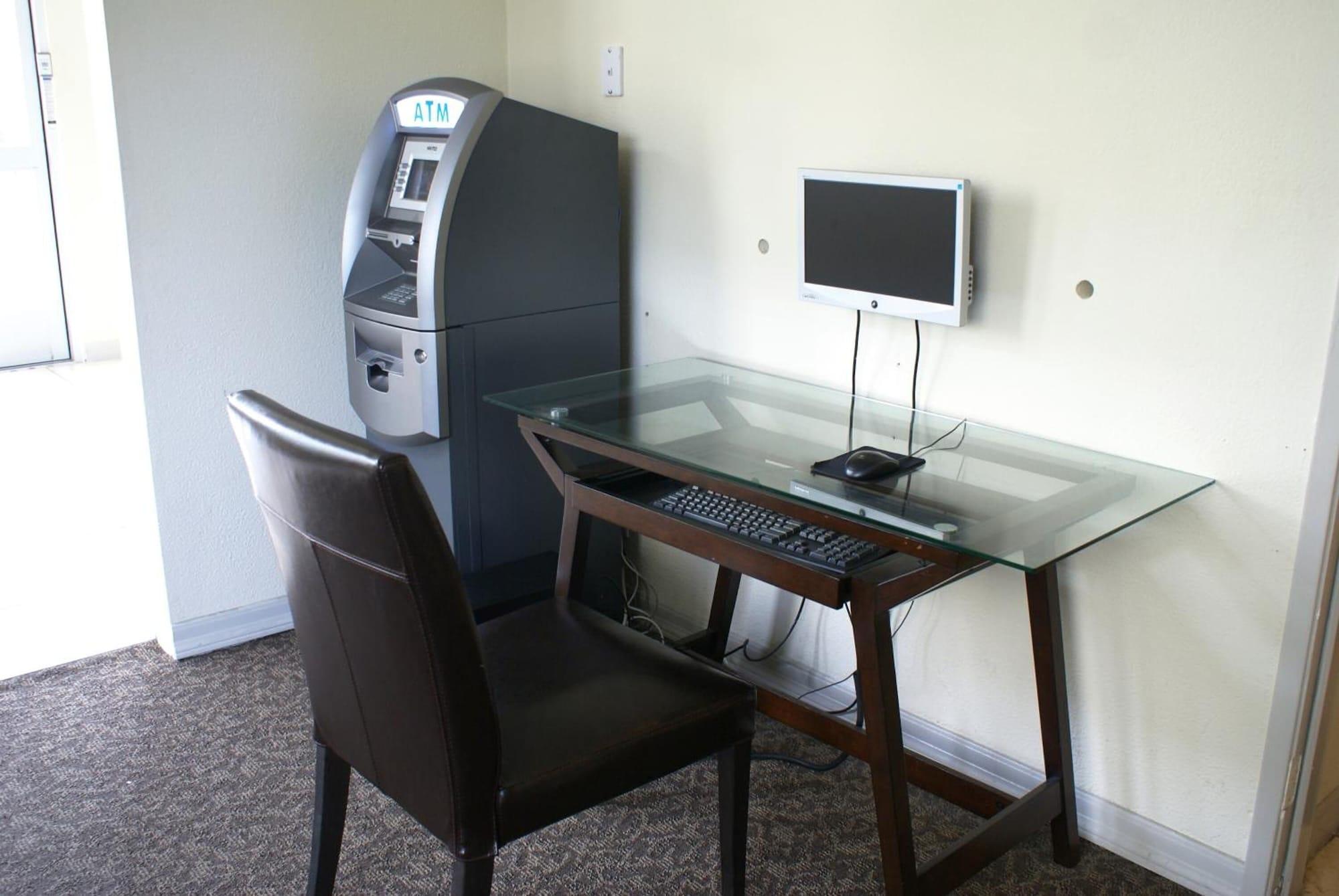 Equipamiento de Habitación Queens Inn Anaheim