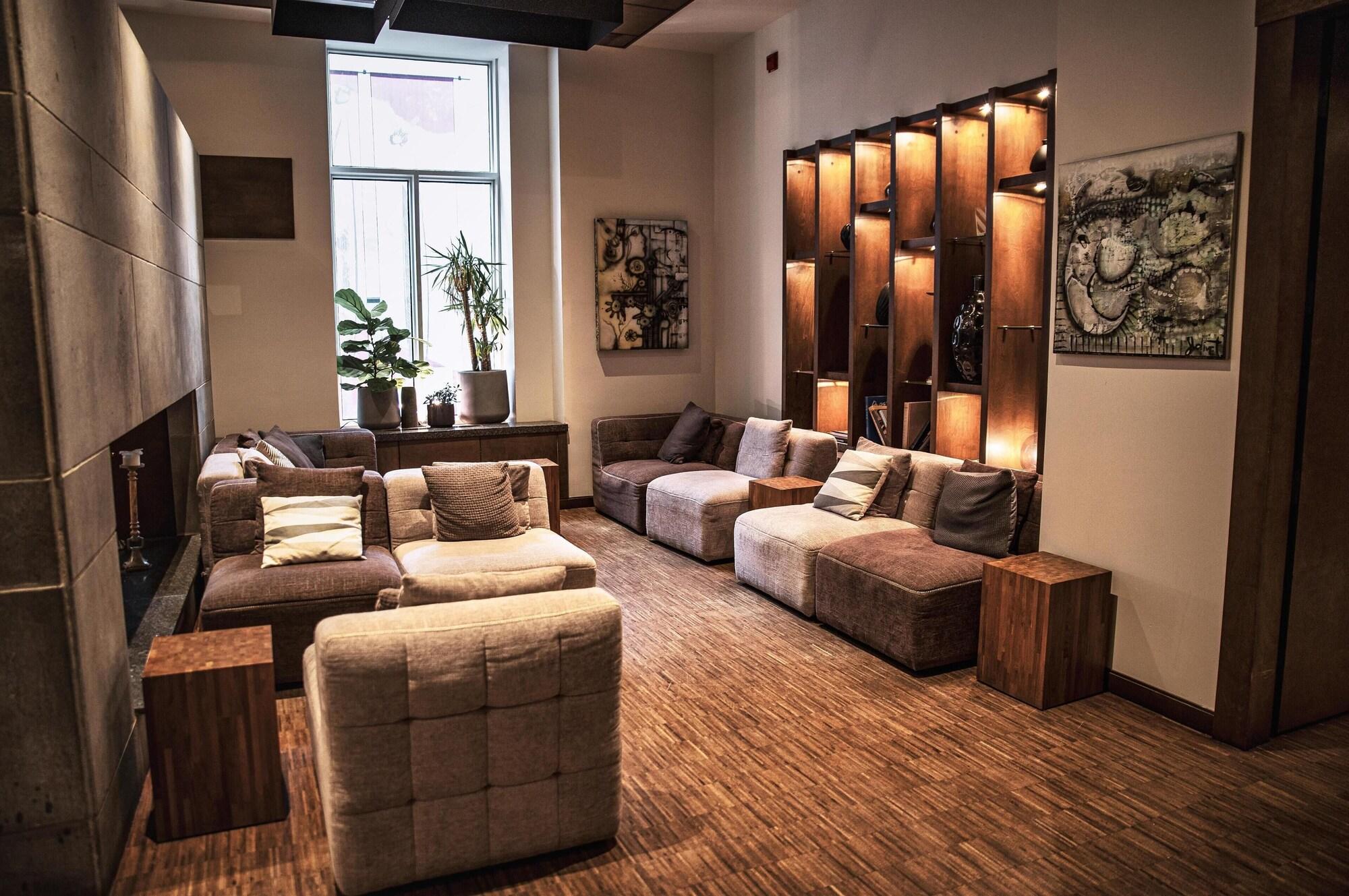 Vista Lobby Hotel 71 by Preferred Hotels & Resorts