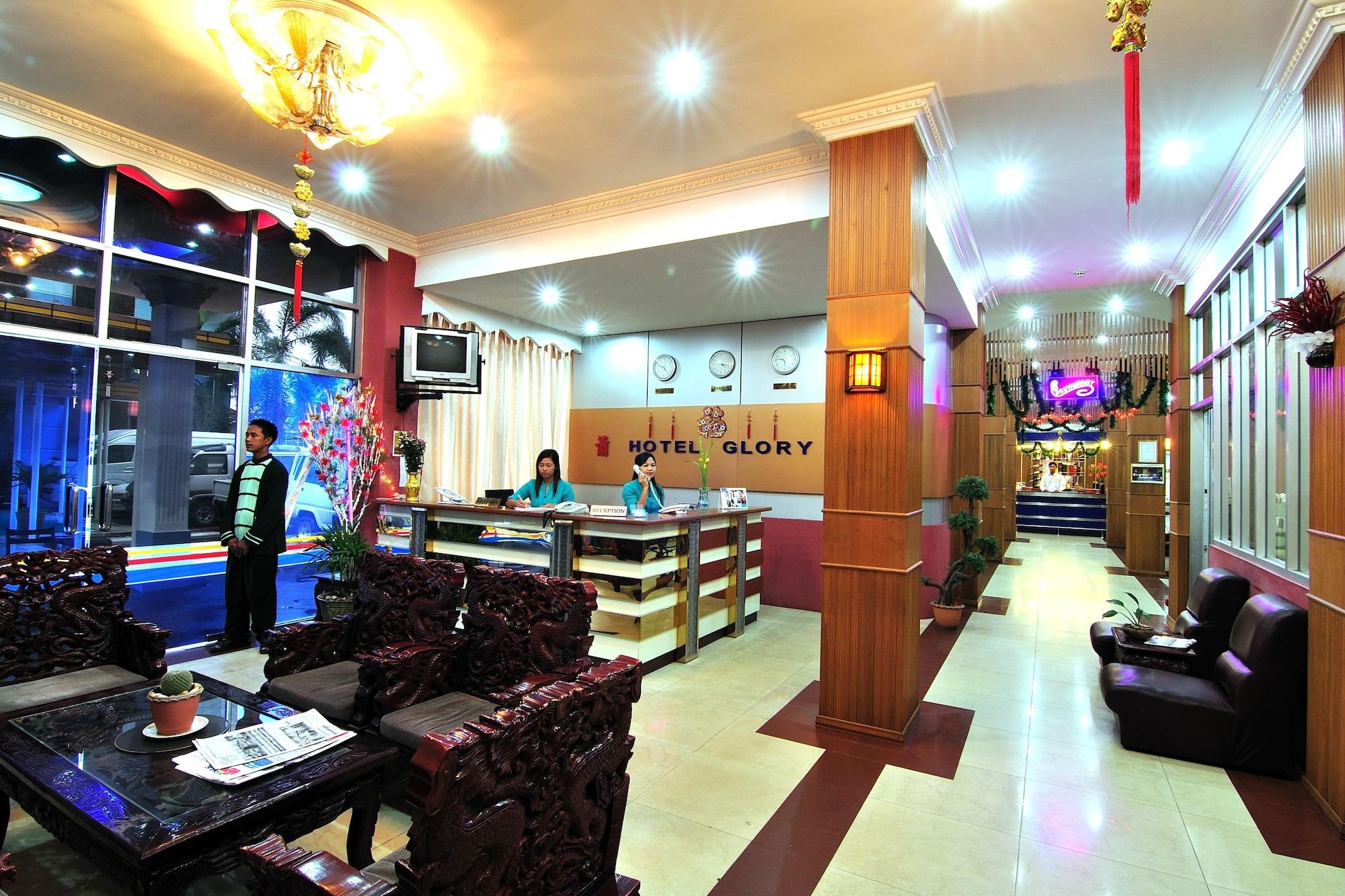 Vista Lobby Hotel Glory