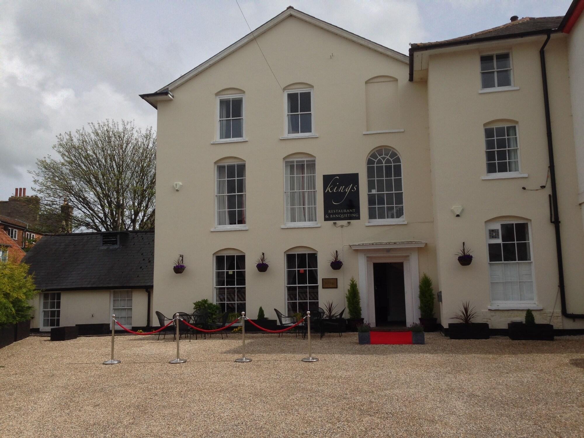Vista Exterior Kings Newmarket