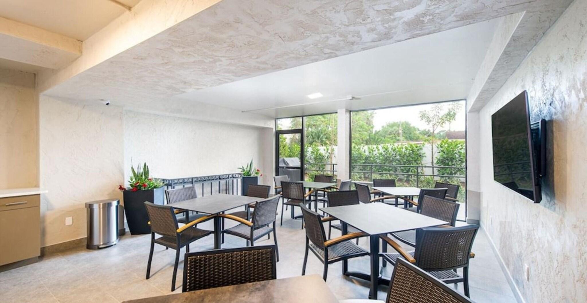 Vista Lobby Wiggins Pass Chalet