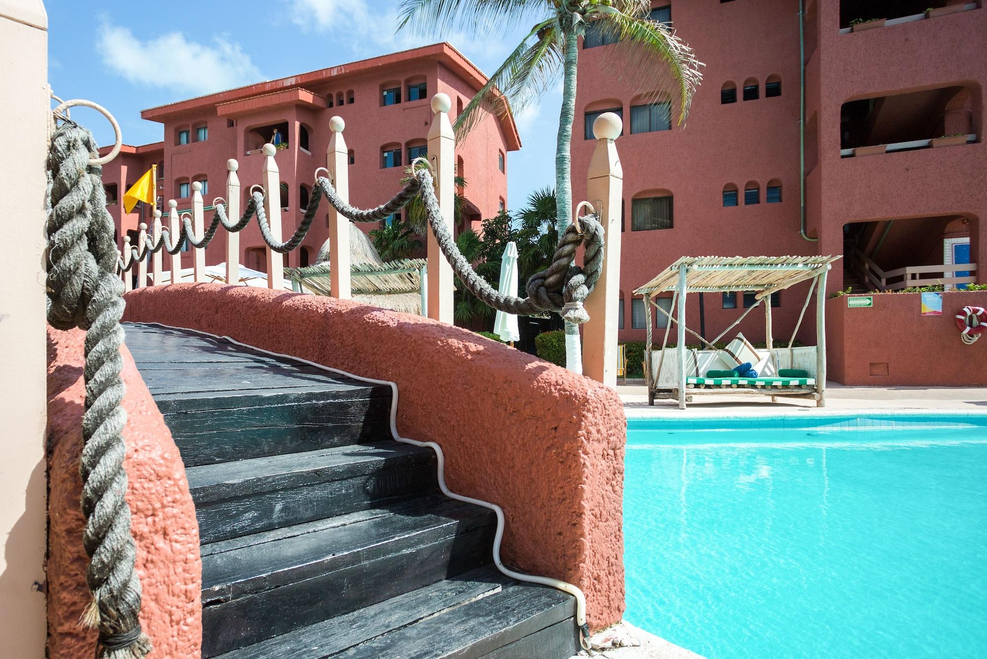 Vista Piscina Selina Cancun Laguna Hotel Zone
