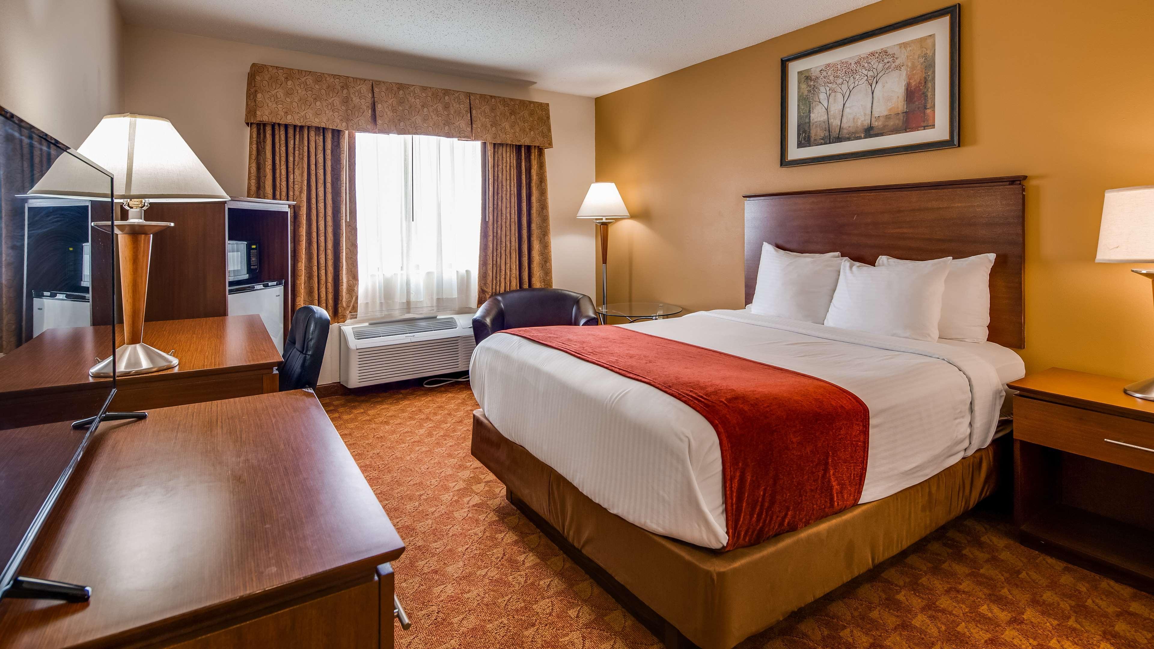 Vista Exterior Best Western Lakewood Inn