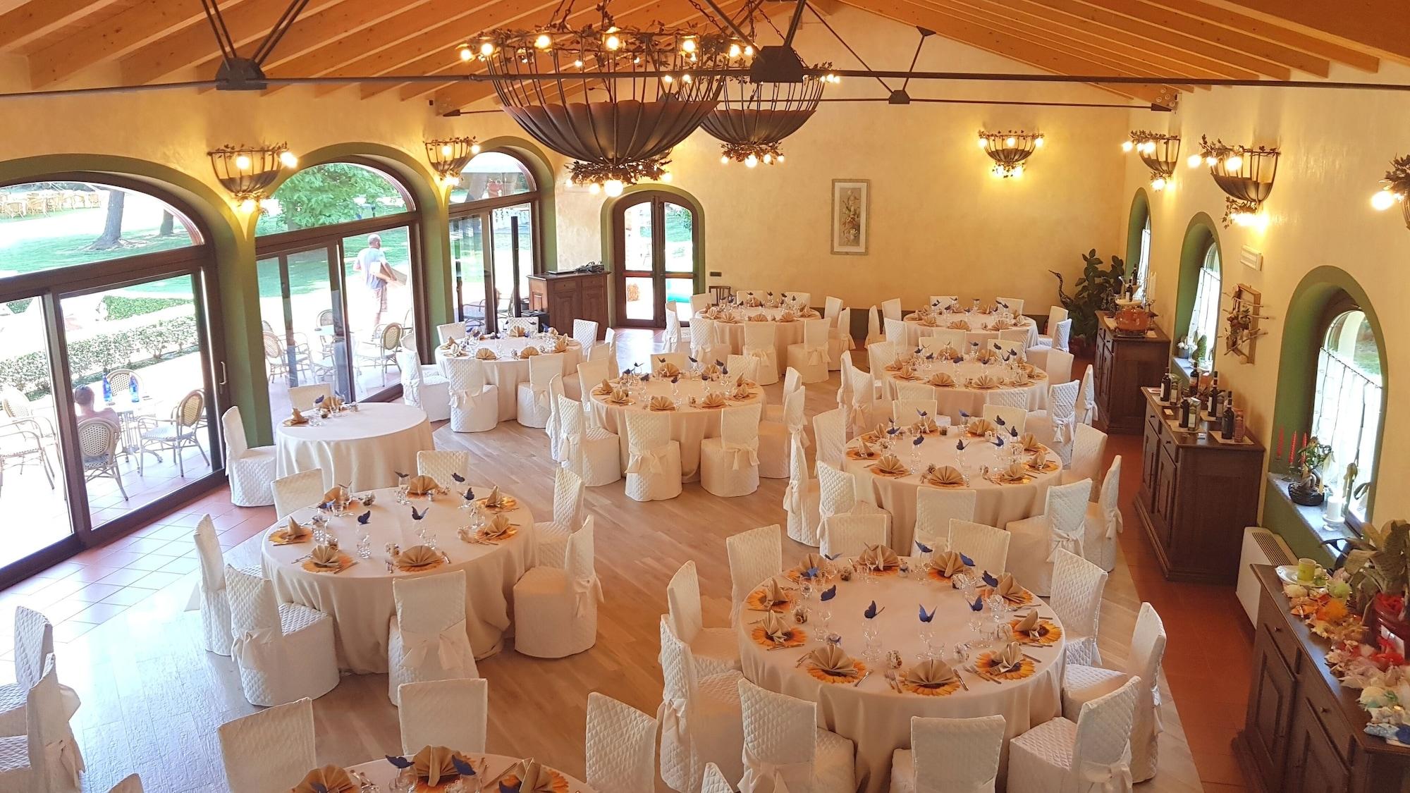 Salón de Baile Agriturismo Greppi