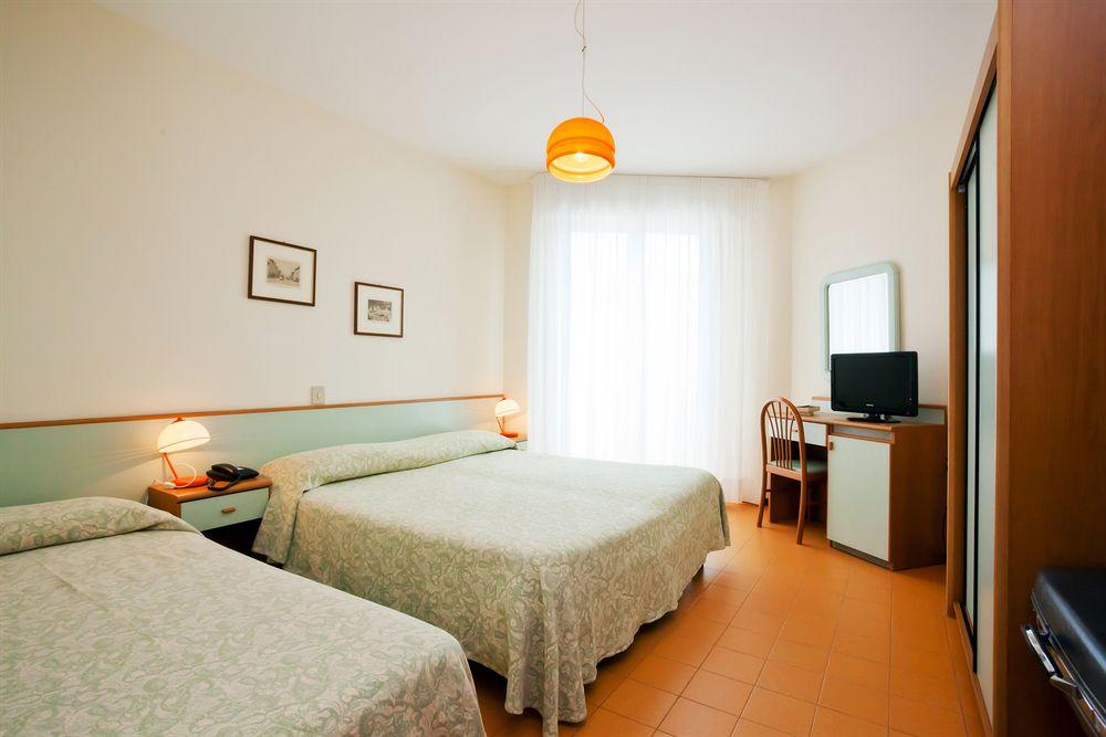 Habitación Hotel Universal