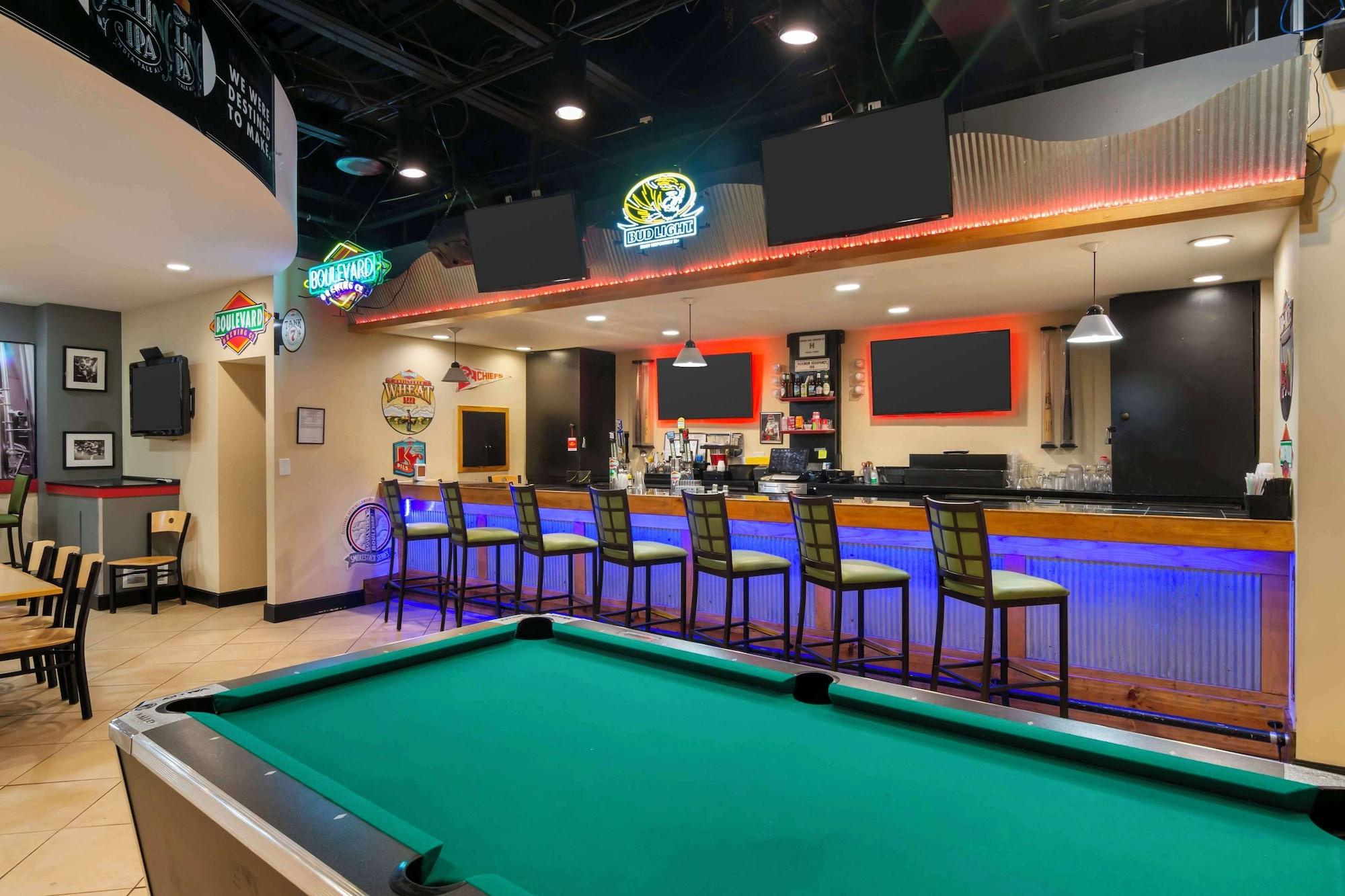 Restaurant Best Western Plus Kansas City Sports Complex Hotel