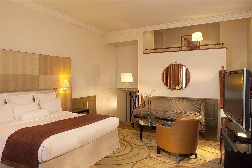Hotel Paris Marriott Champs Elysees Hotel