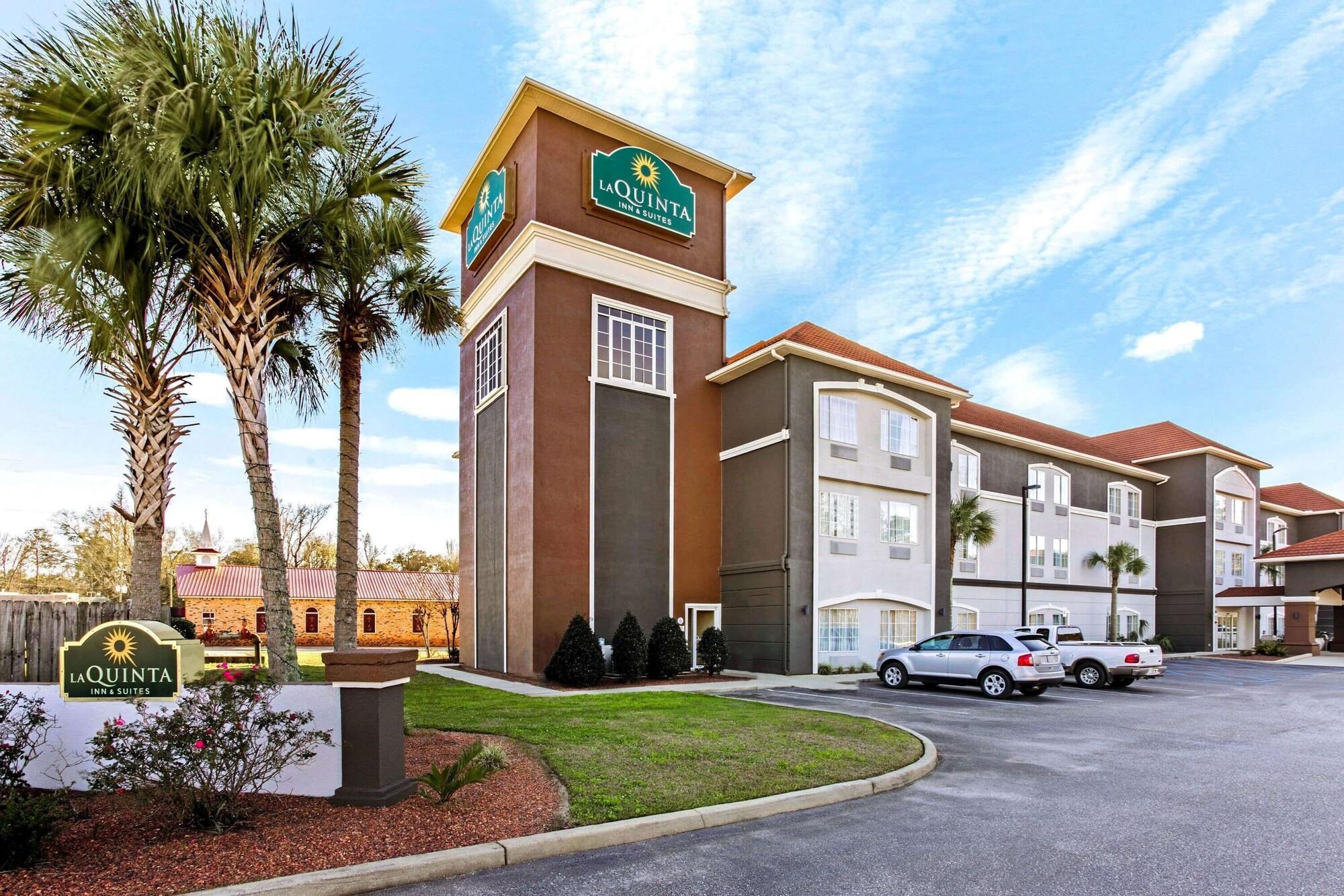 Vista Exterior La Quinta Inn & Suites by Wyndham Mobile Satsuma / Saraland