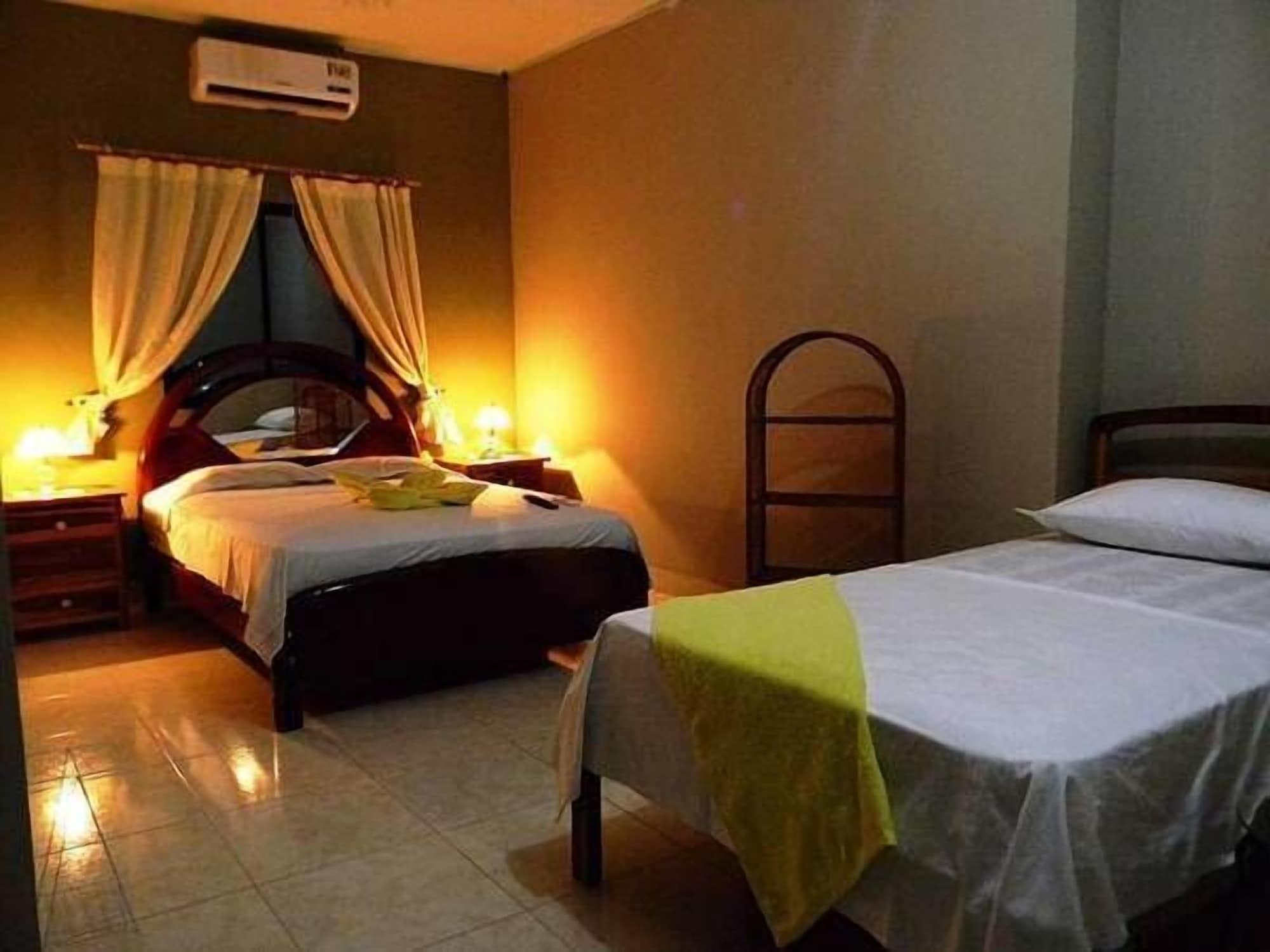 Habitación Malecon 2000