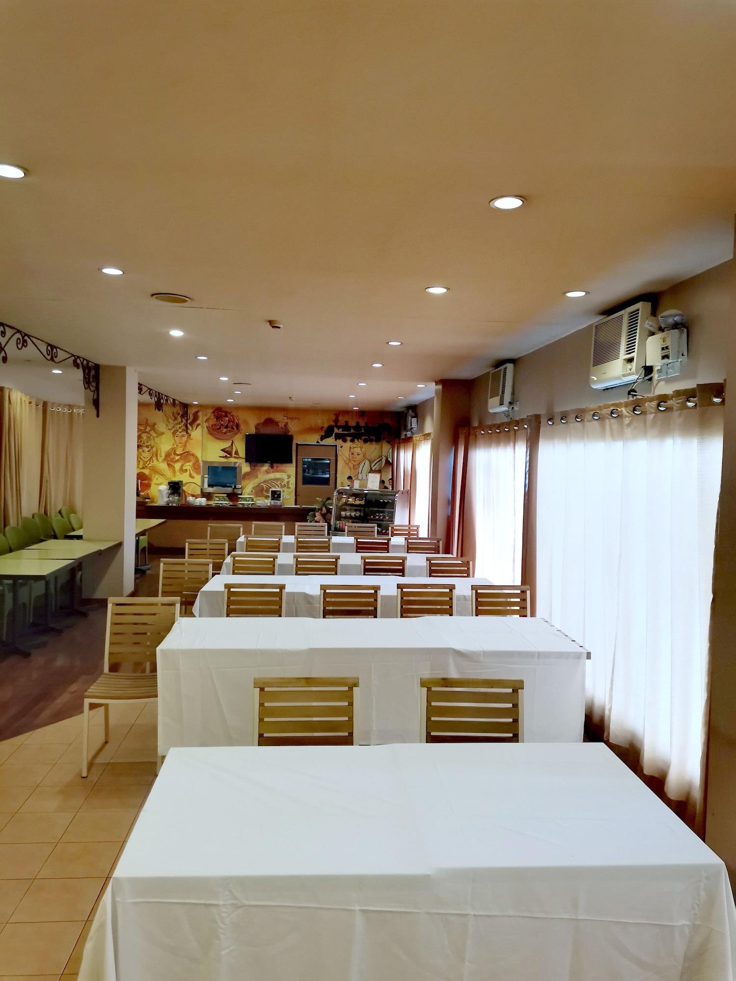 Sala de Reuniones Casa Leticia Business Inn