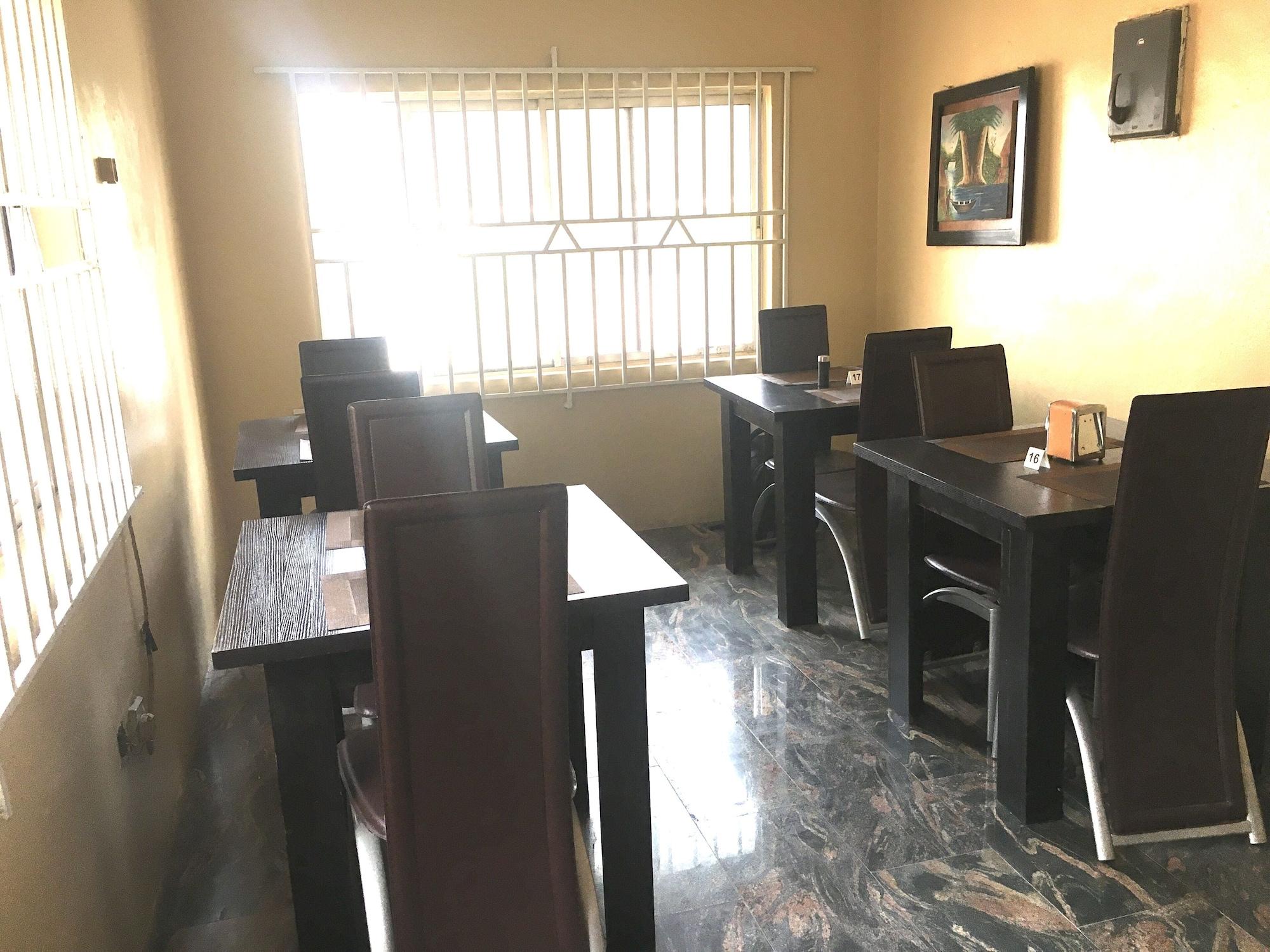 Restaurant E-Apartments