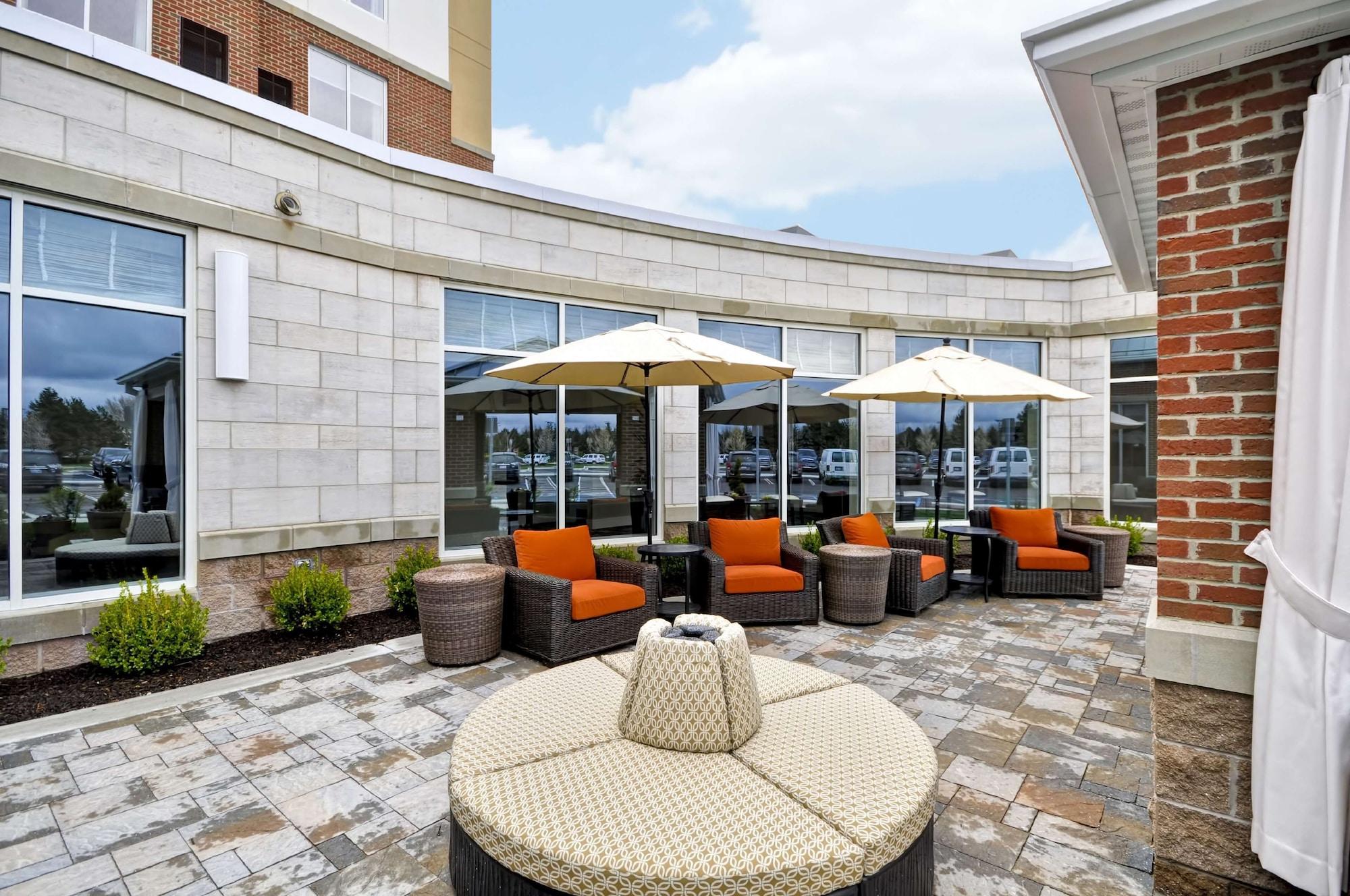 Vista Exterior Hilton Garden Inn Detroit Troy