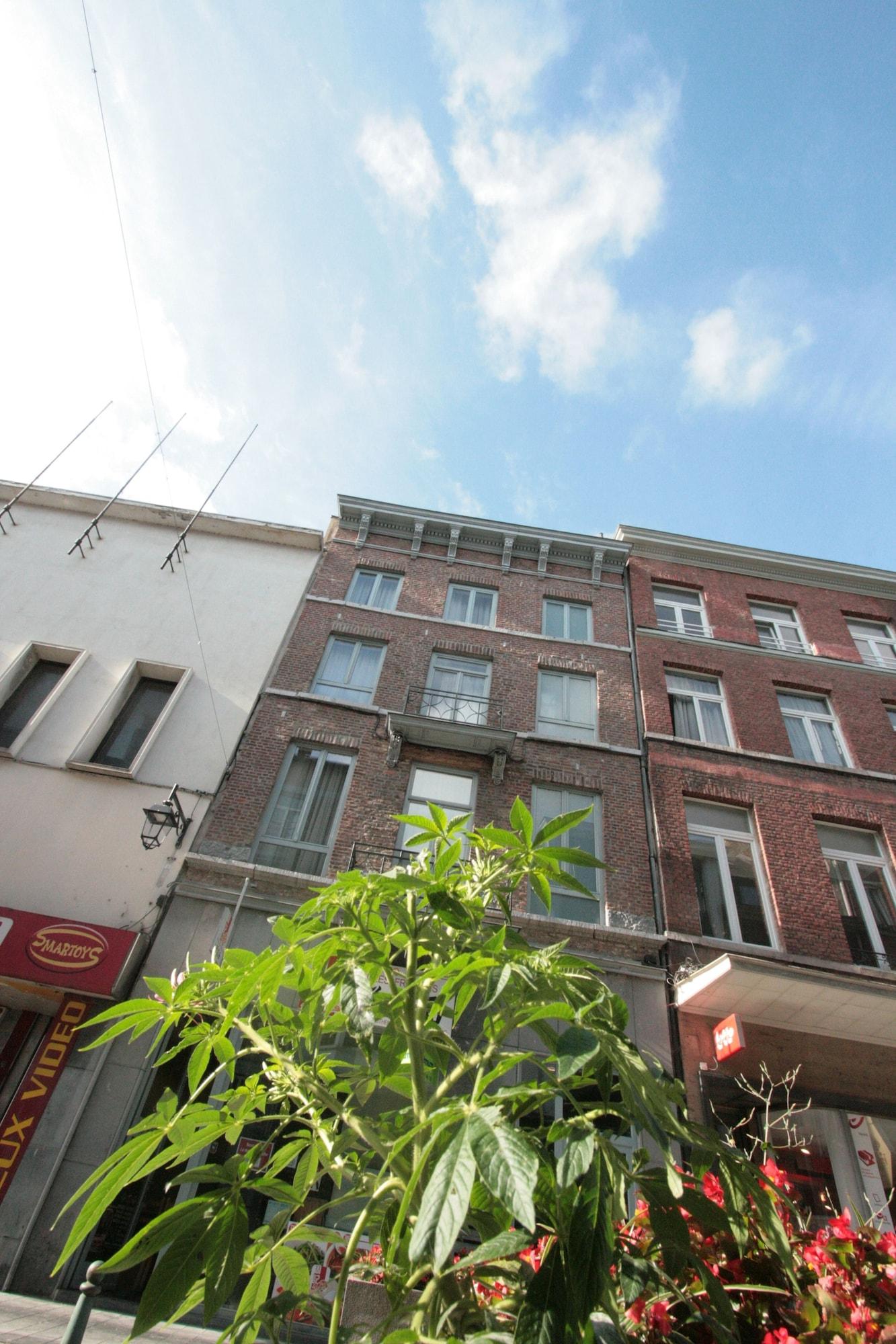 Vista Exterior Amosa Liège City Centre Apart Regence 10
