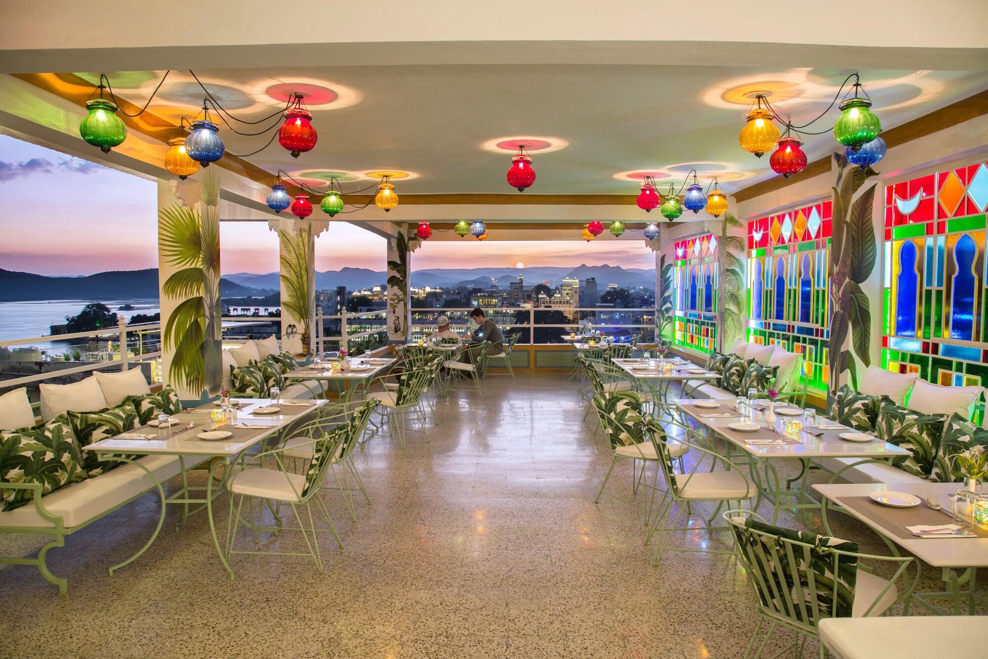 Restaurant The Red Pier - My Downtown Hotels