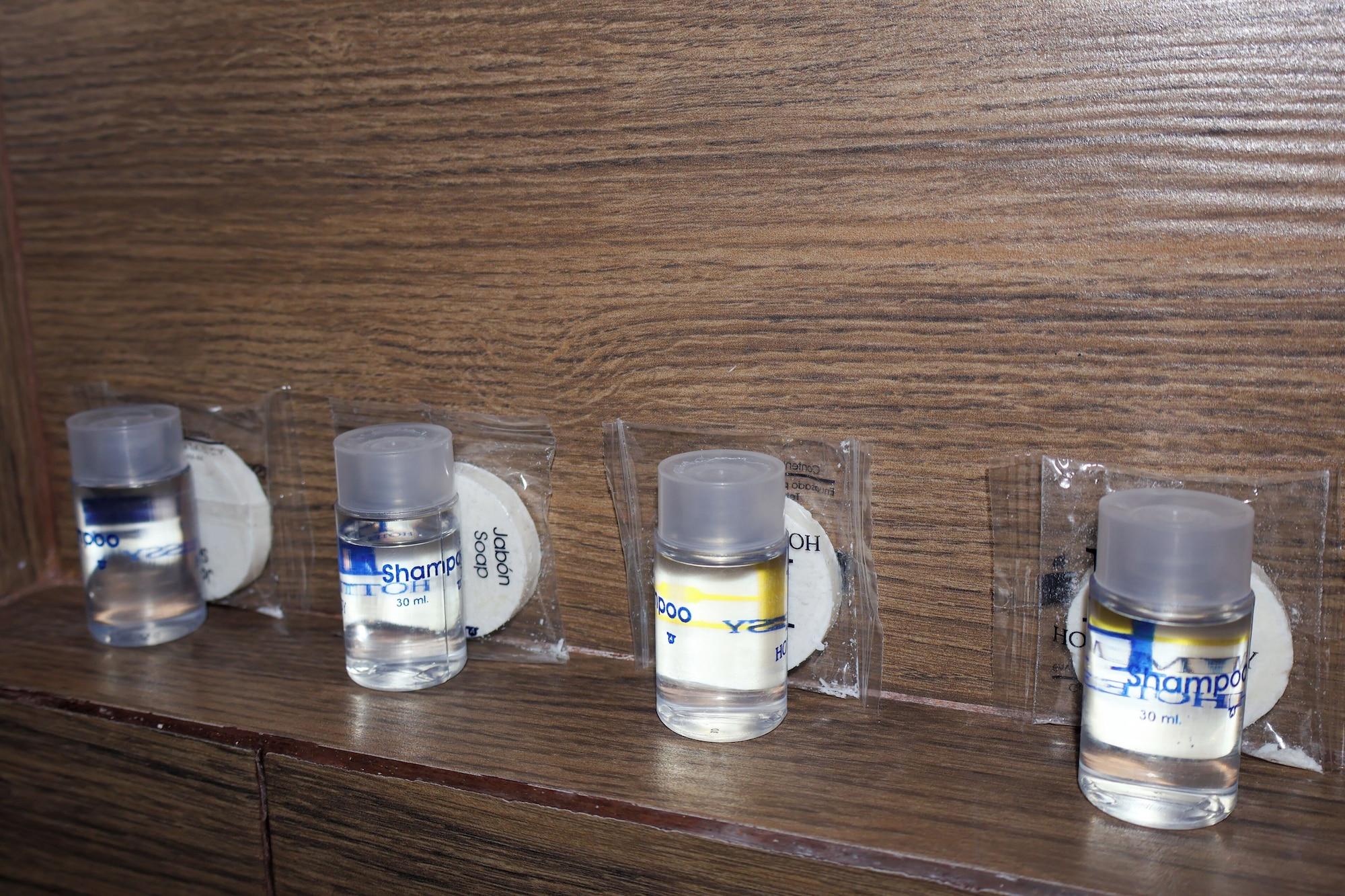 Equipamiento de Habitación Hotel Embassy