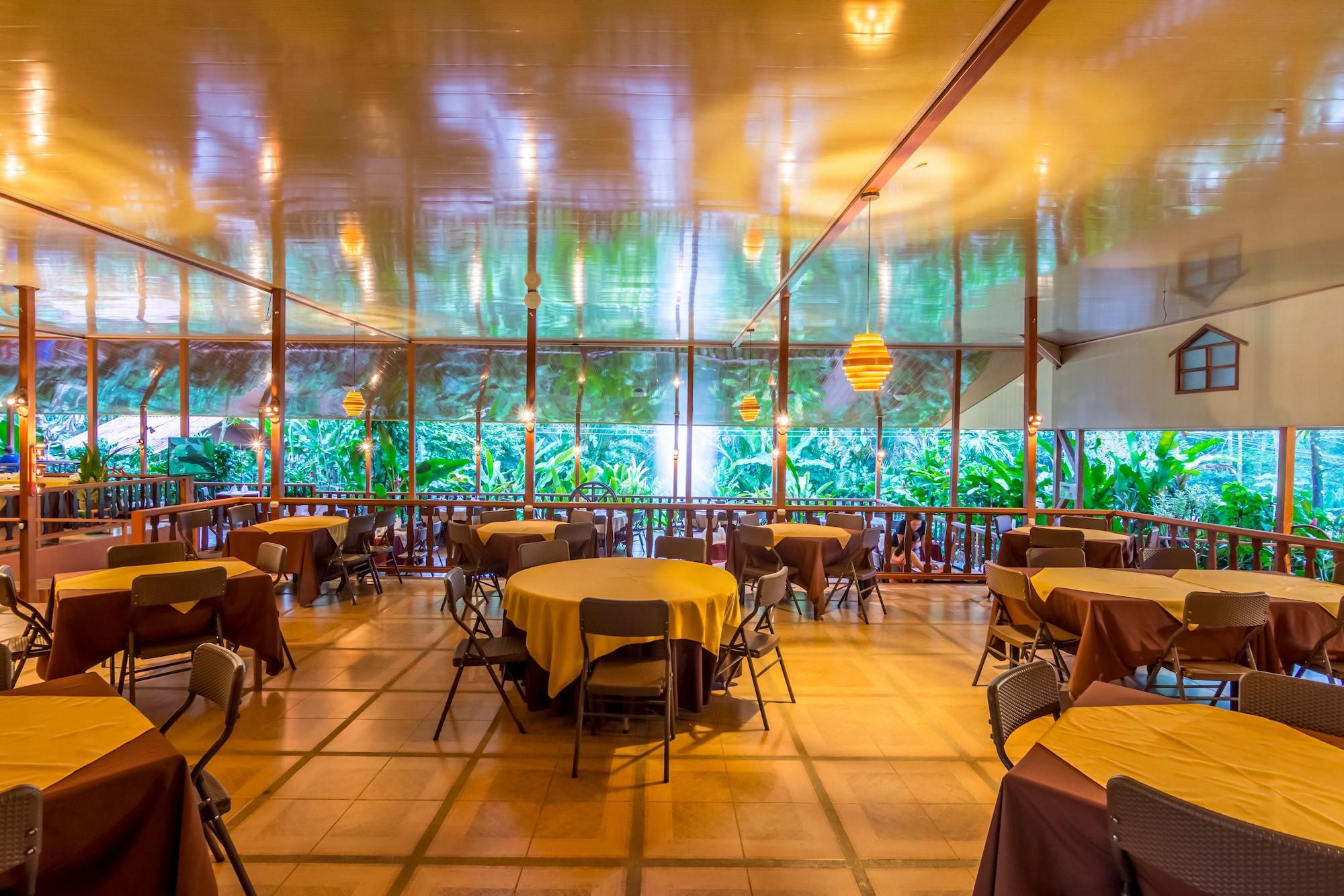 Restaurant Ara Ambigua Lodge