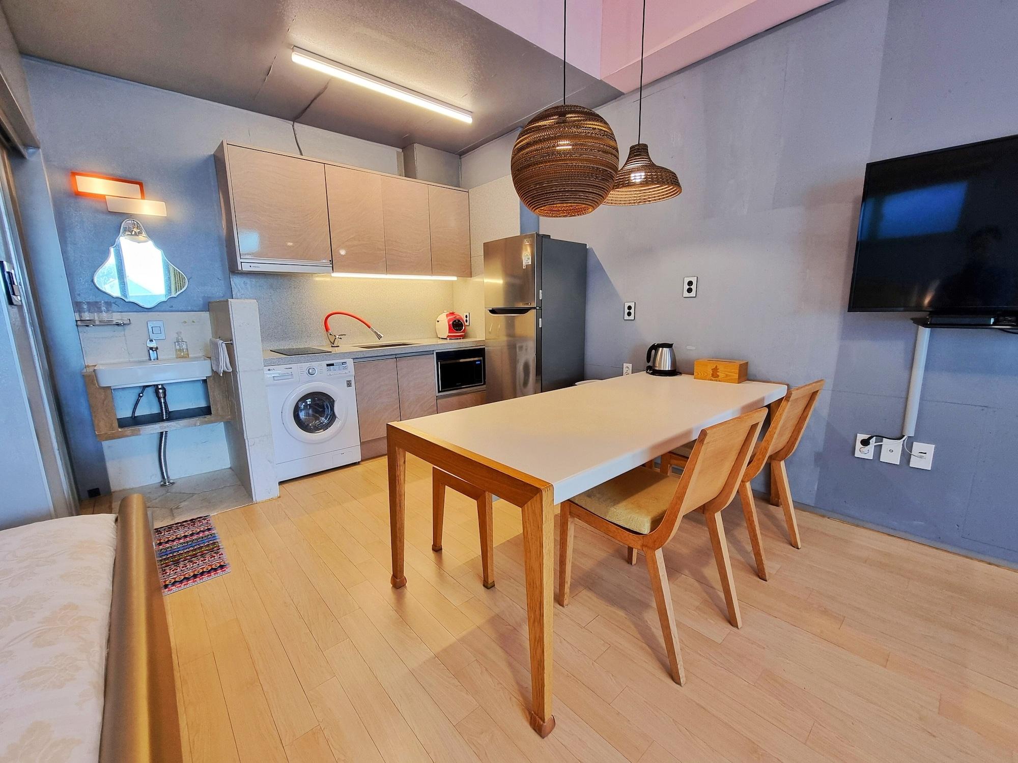 Equipamiento de Habitación OROJEJU