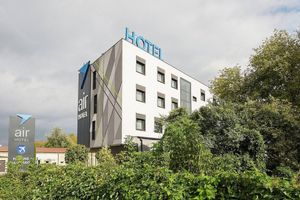 Alojamiento - Air Hotel
