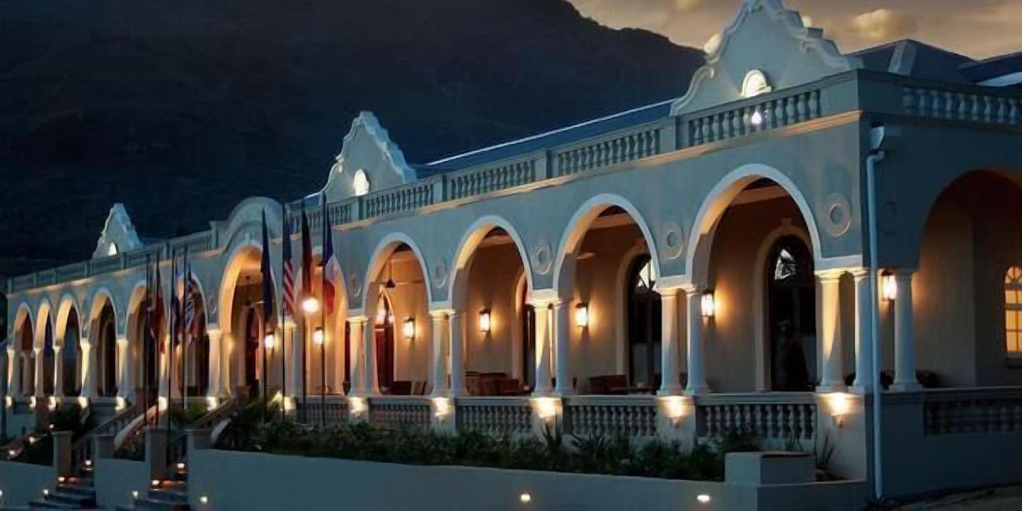 Varios The Royal Hotel