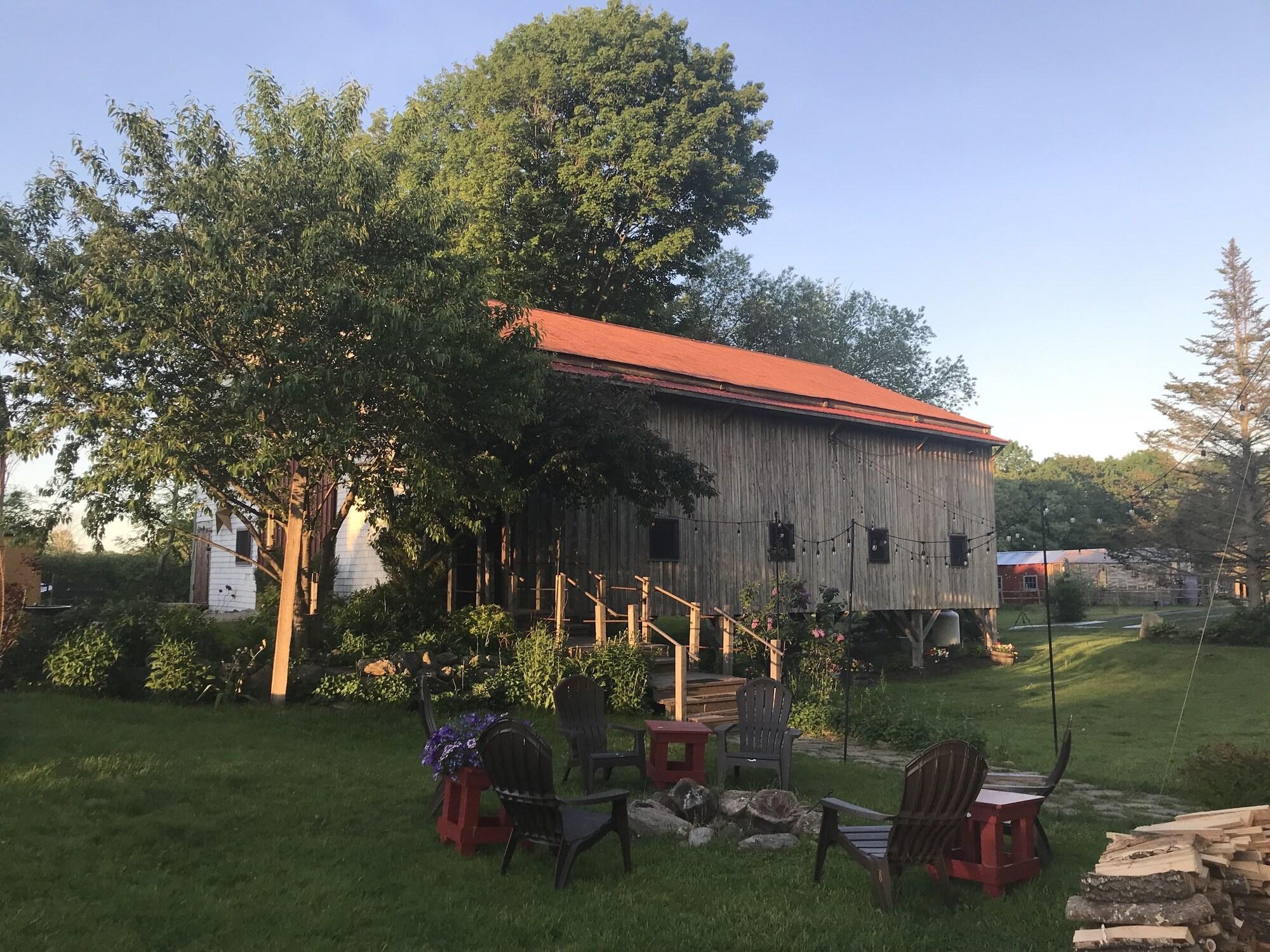 Varios Blue Heron Farm and Retreat