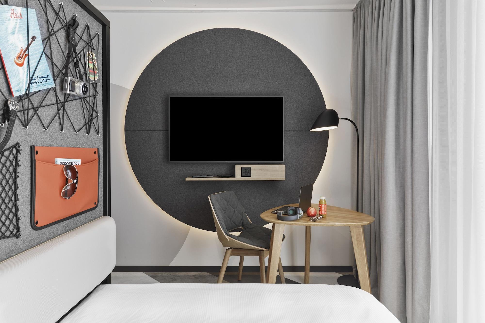Set de Habitación Stay KooooK Bern Wankdorf – Online Check In