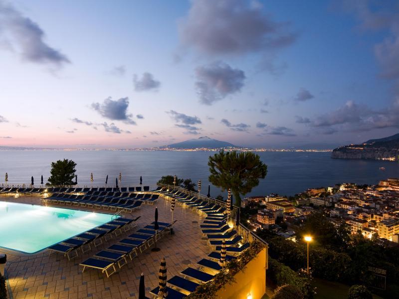 Vista Piscina President