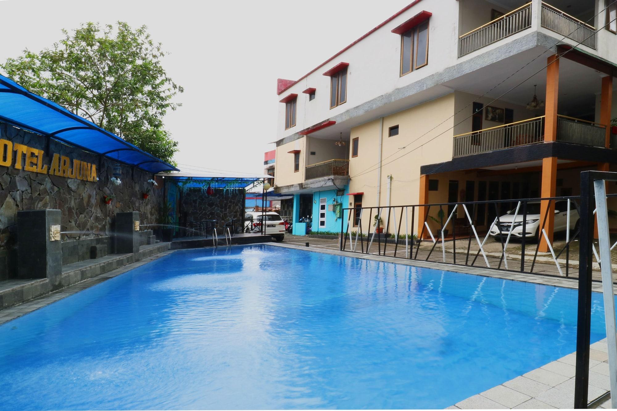 Varios Hotel Arjuna