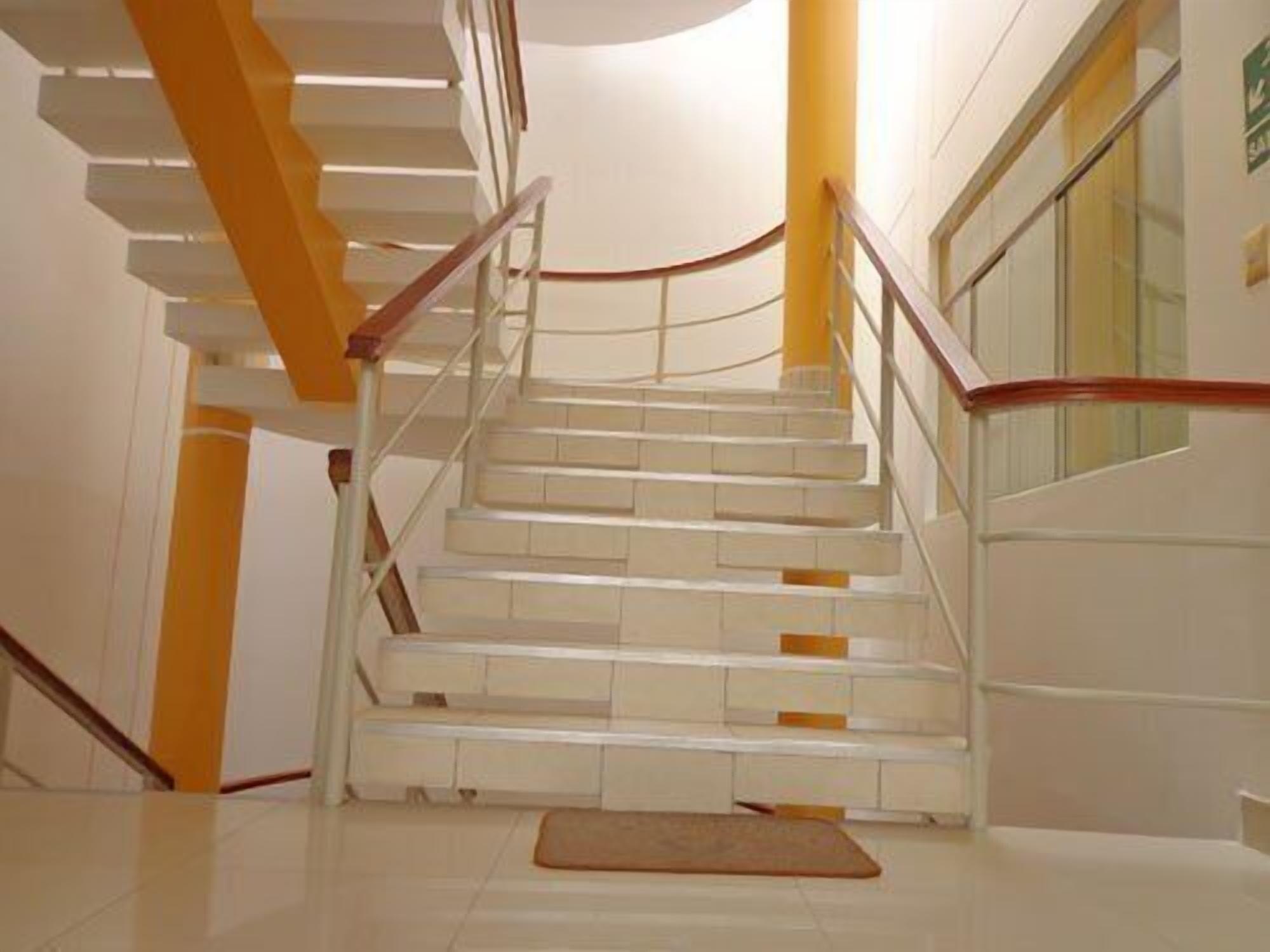 Varios Sol Andina Inn