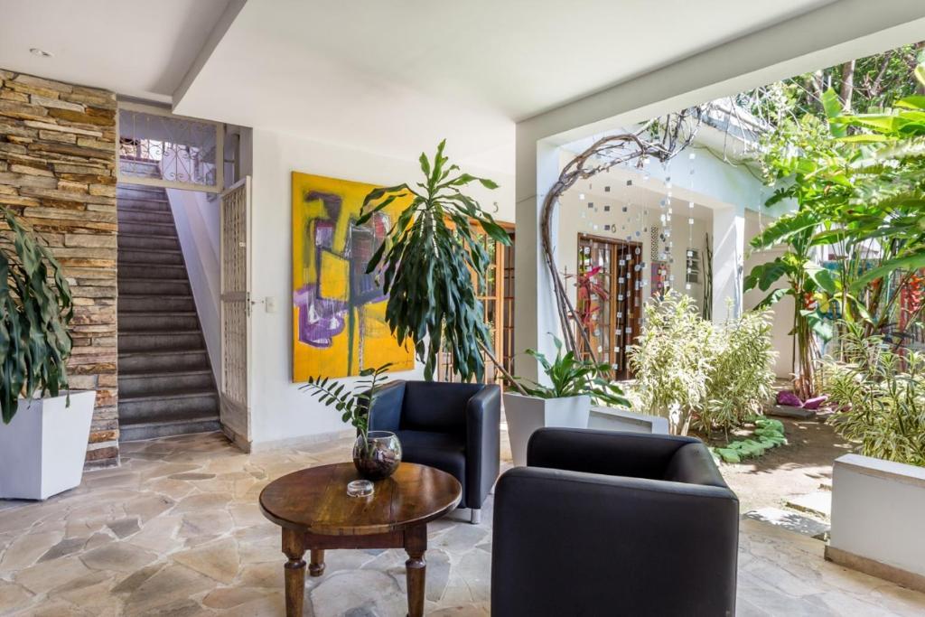 Vista Lobby CasaJOMO Art, Food & Music B&B