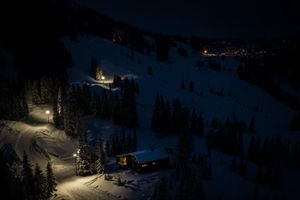 Alquiler Vacacional - Luxury Ski Retreat with Ski-In/Ski-Out Access on Kvitfjell, Featuring a Jacuzzi