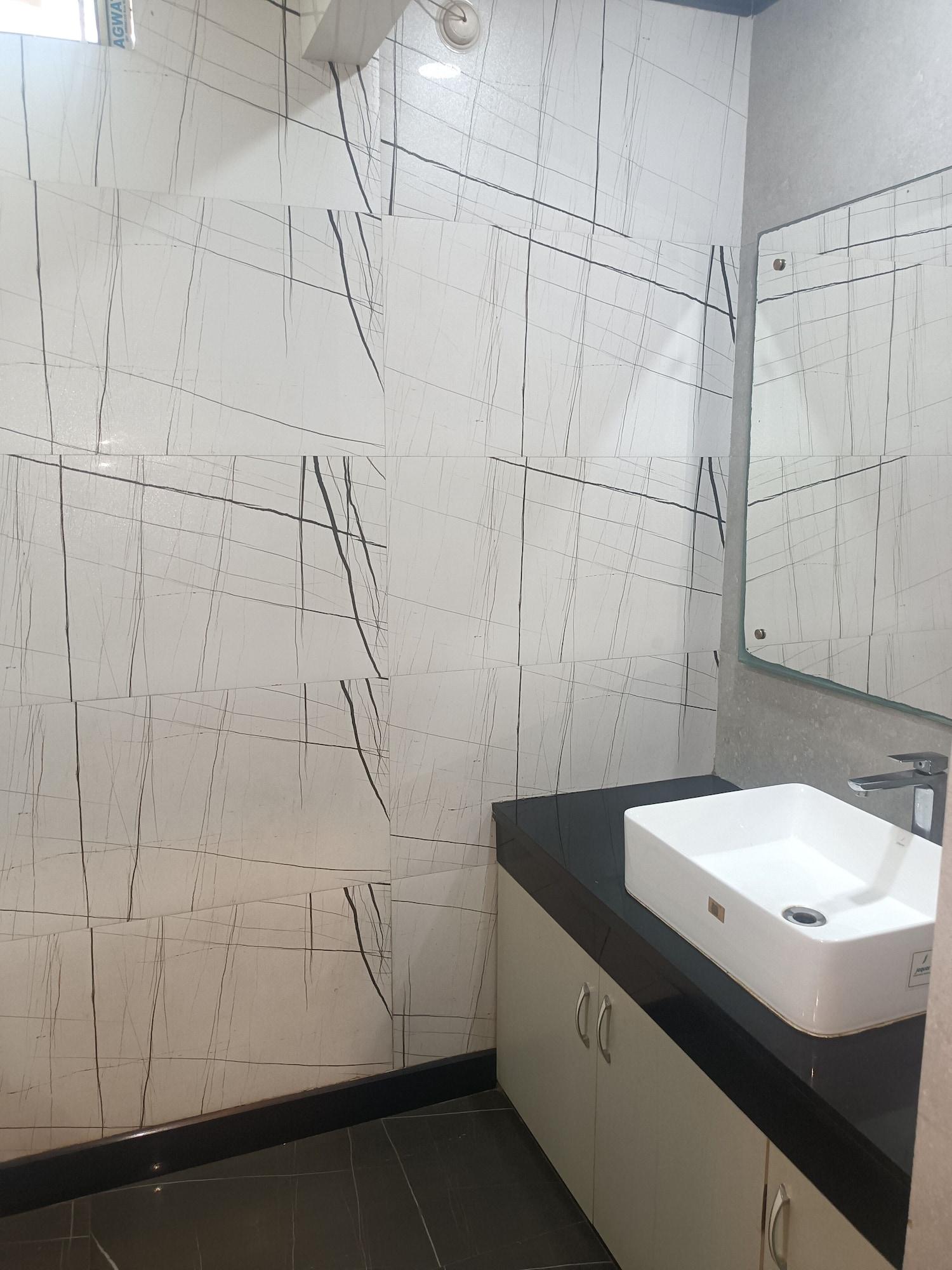 Equipamiento de Habitación HOTEL RAJ PALACE by ROH