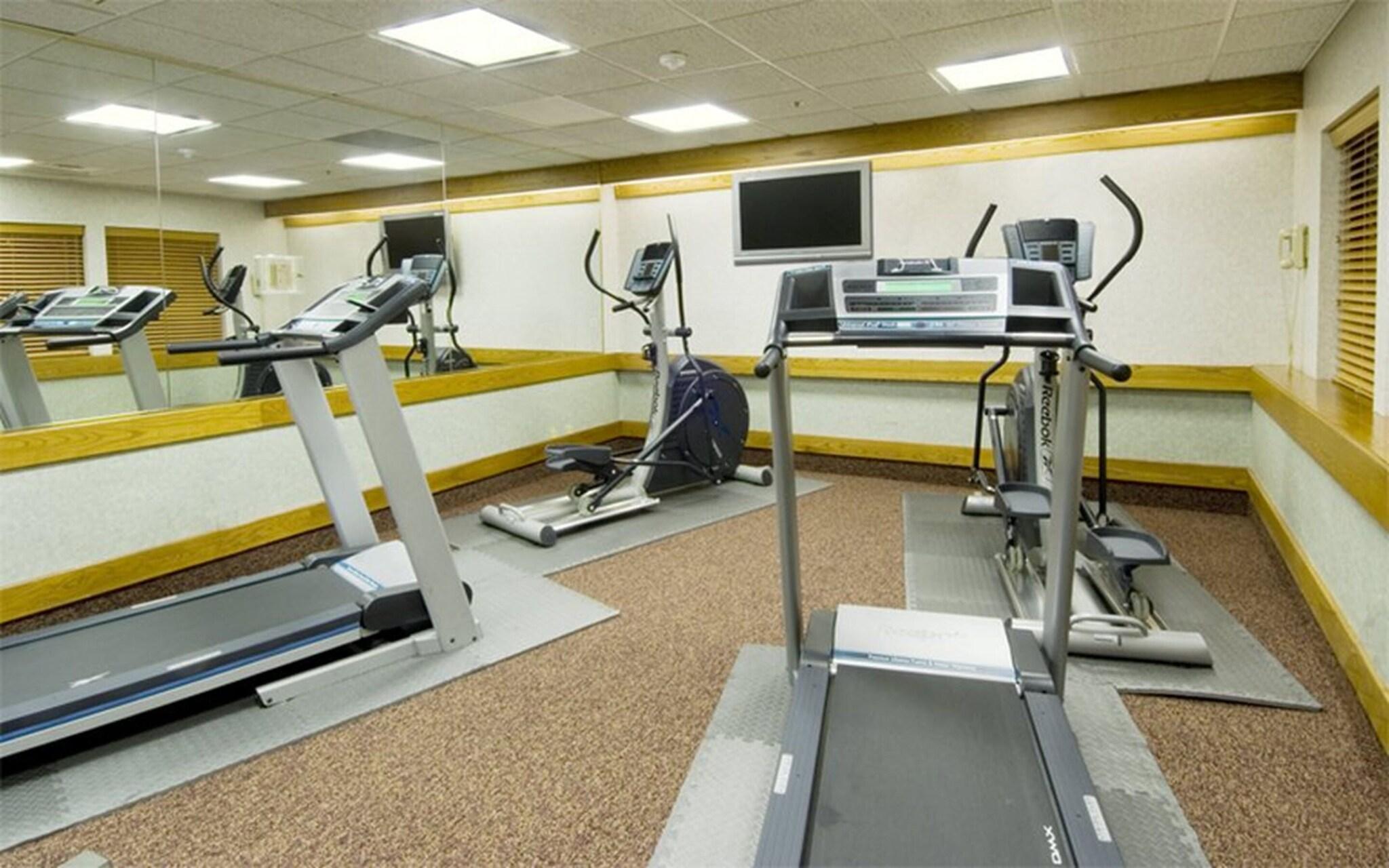 Gimnasio Carlton Lodge Adrian