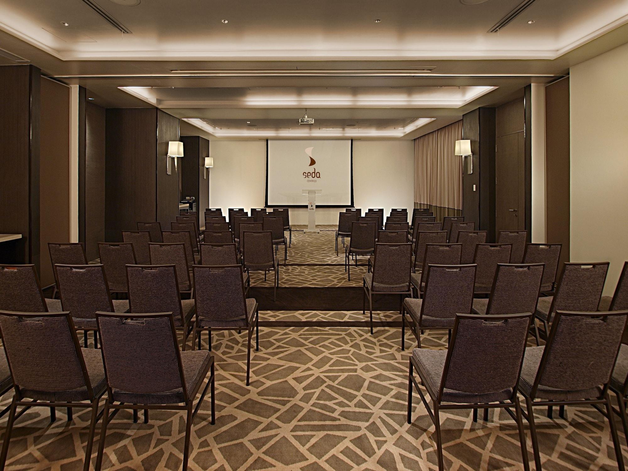 Sala de Reuniones Seda Centrio - Newly Renovated