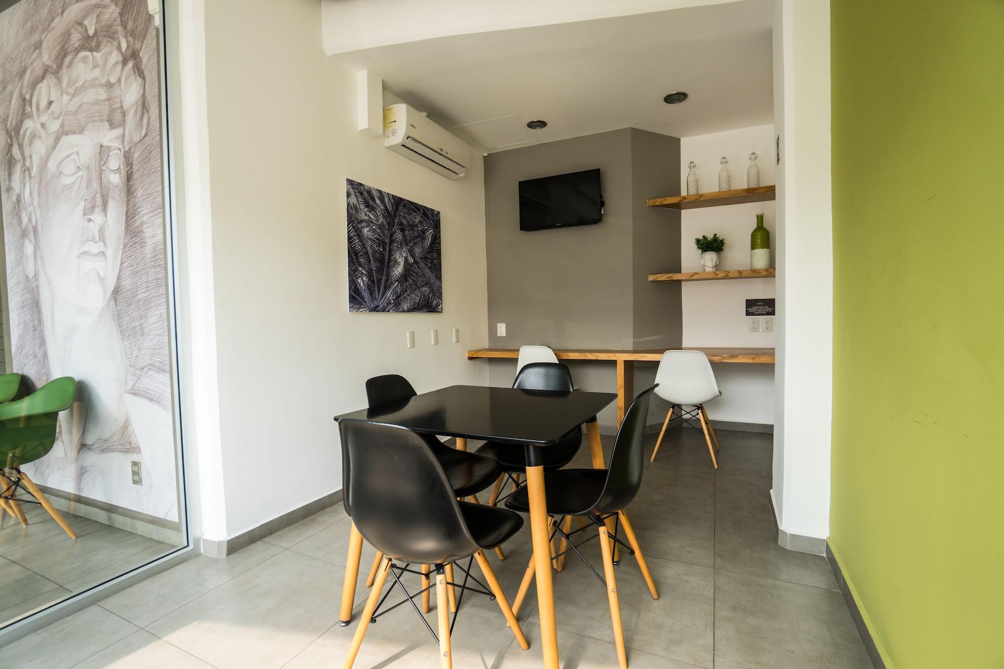 Sala de Reuniones Hotel Suites Regina
