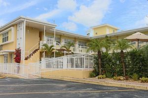 Alojamiento - Beach Place Hotel