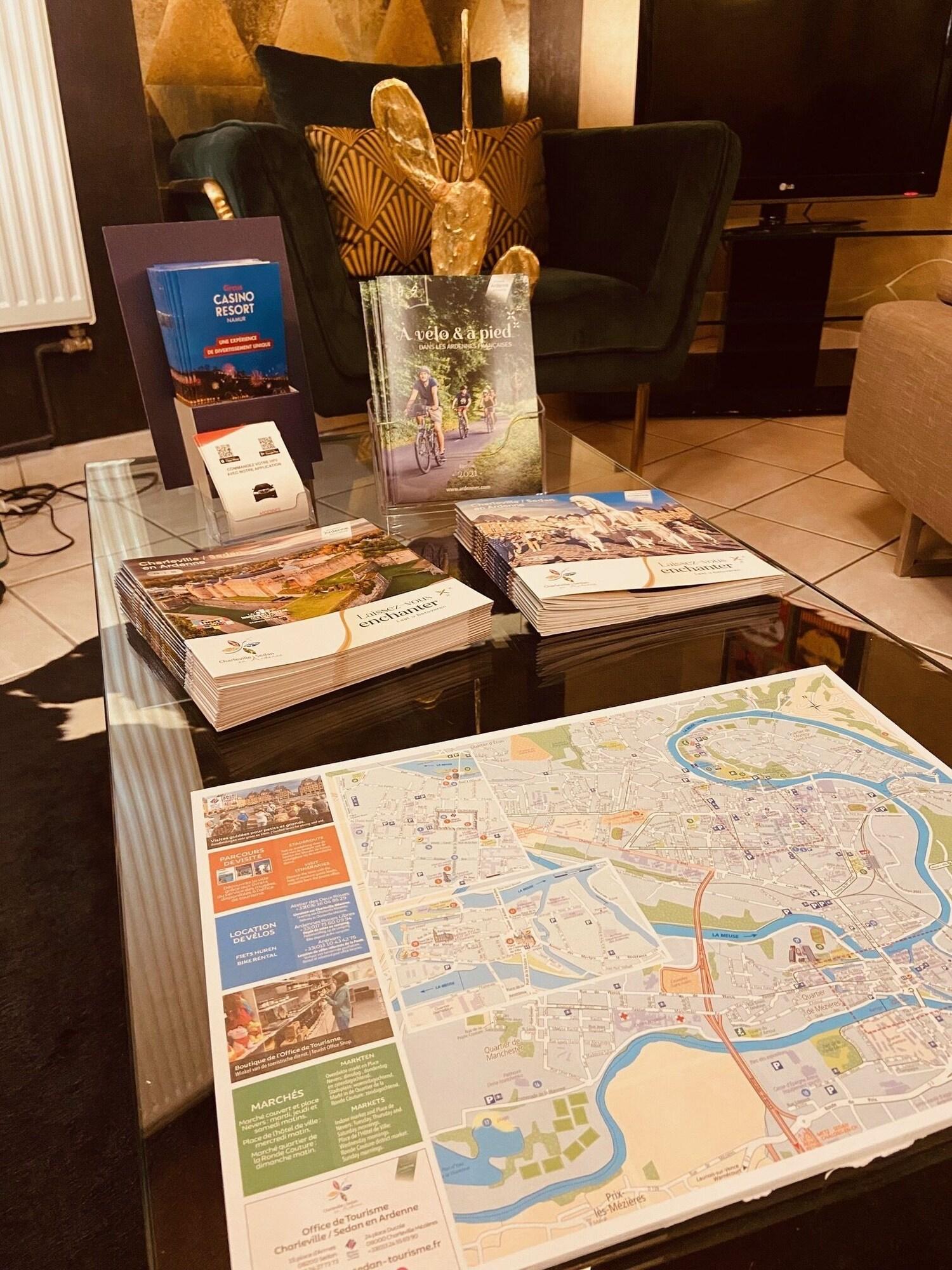 Vista Lobby Le Pelican