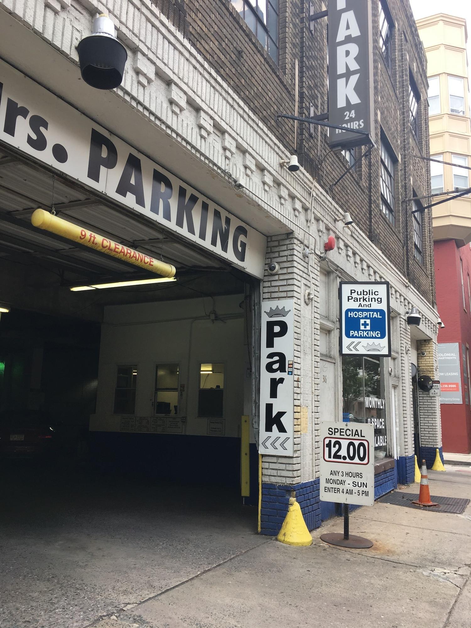 Vista Exterior Midtown Suites