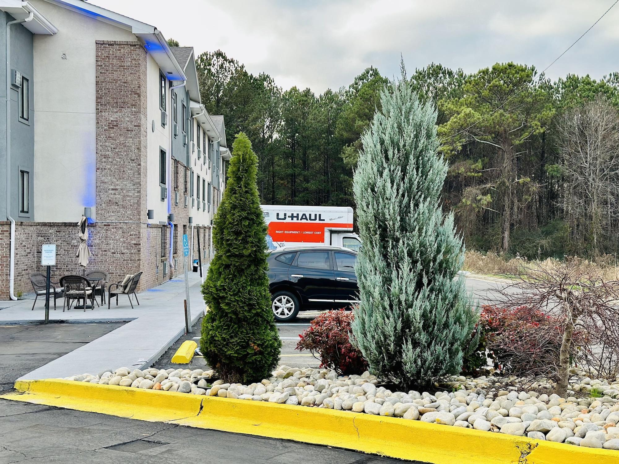 Vista Exterior Super 8 by Wyndham Villa Rica