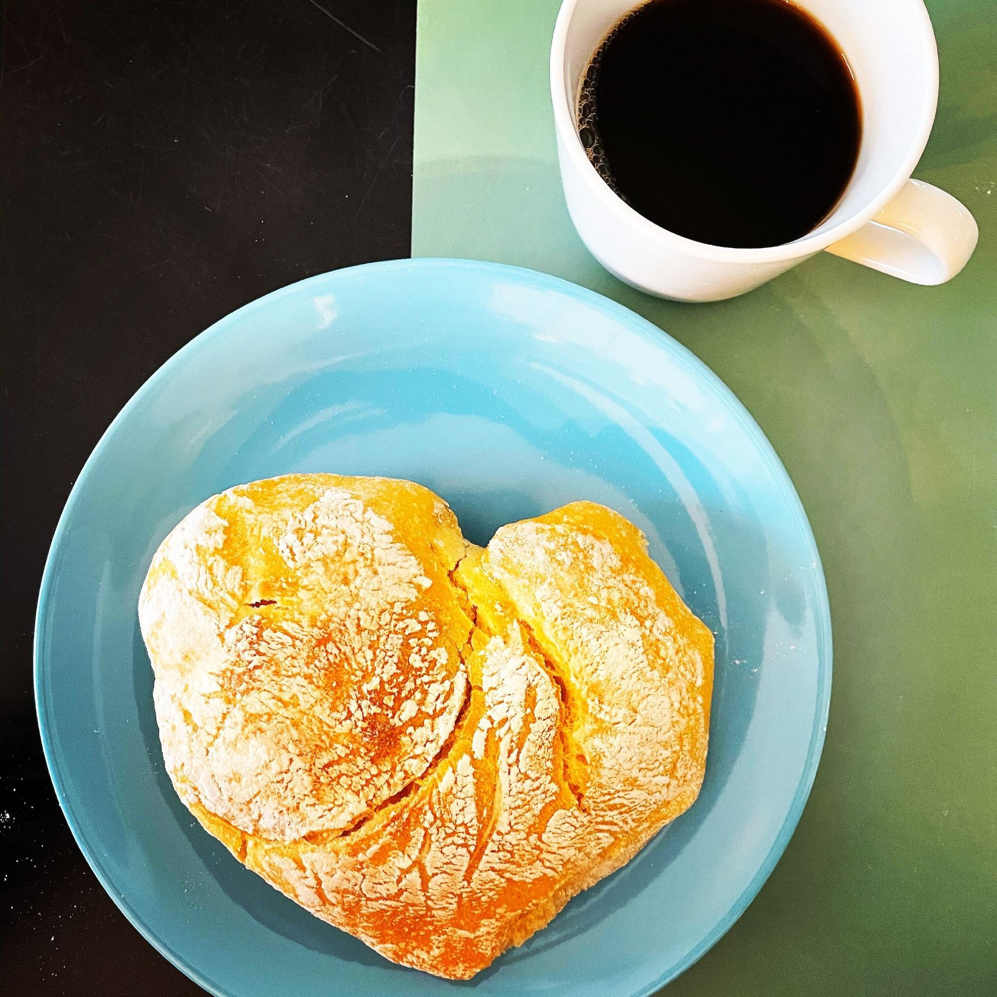 Restaurant The Holy Cow - Hostel & Suites