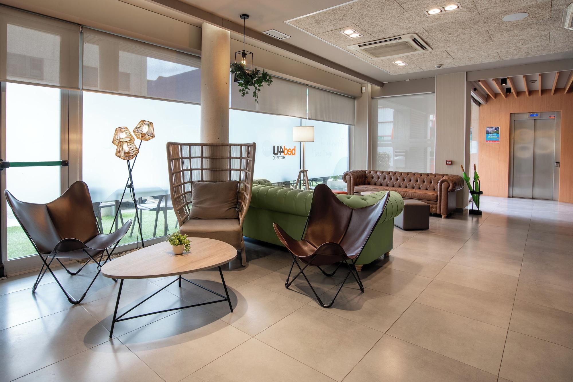 Vista Lobby Hotel Bed4u Pamplona