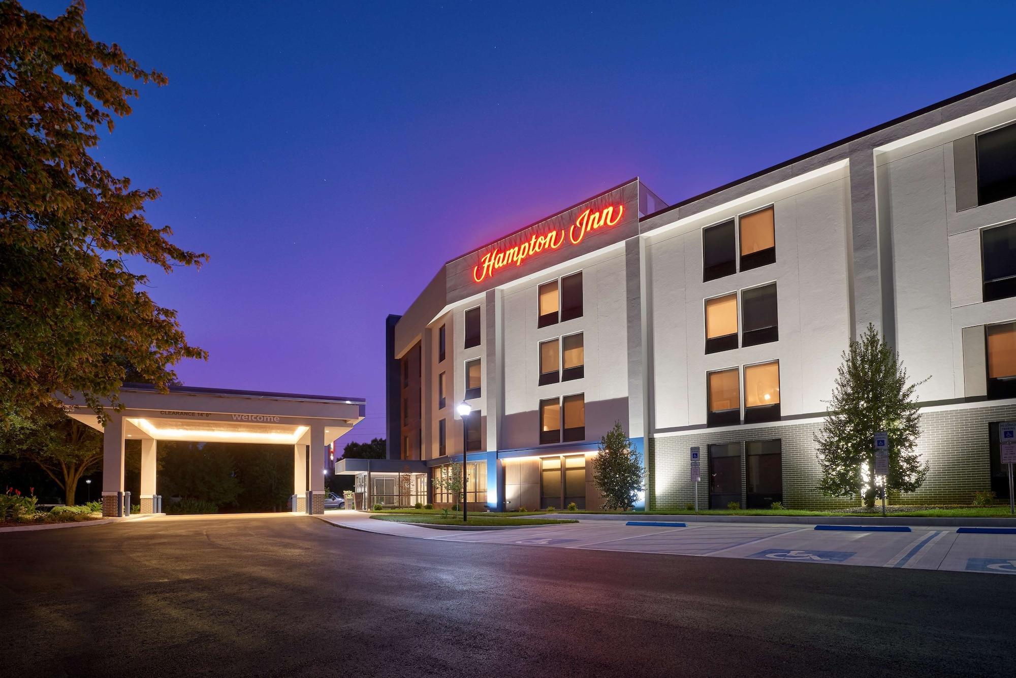 Vista Exterior Hampton Inn by Hilton Harrisburg West