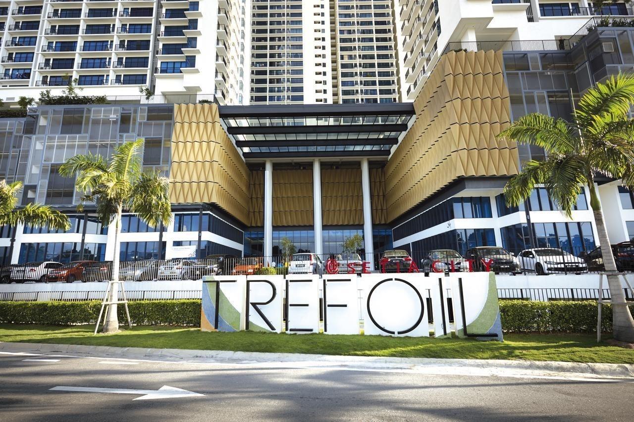 Vista Exterior Arch Plus Studio at Trefoil Setia City