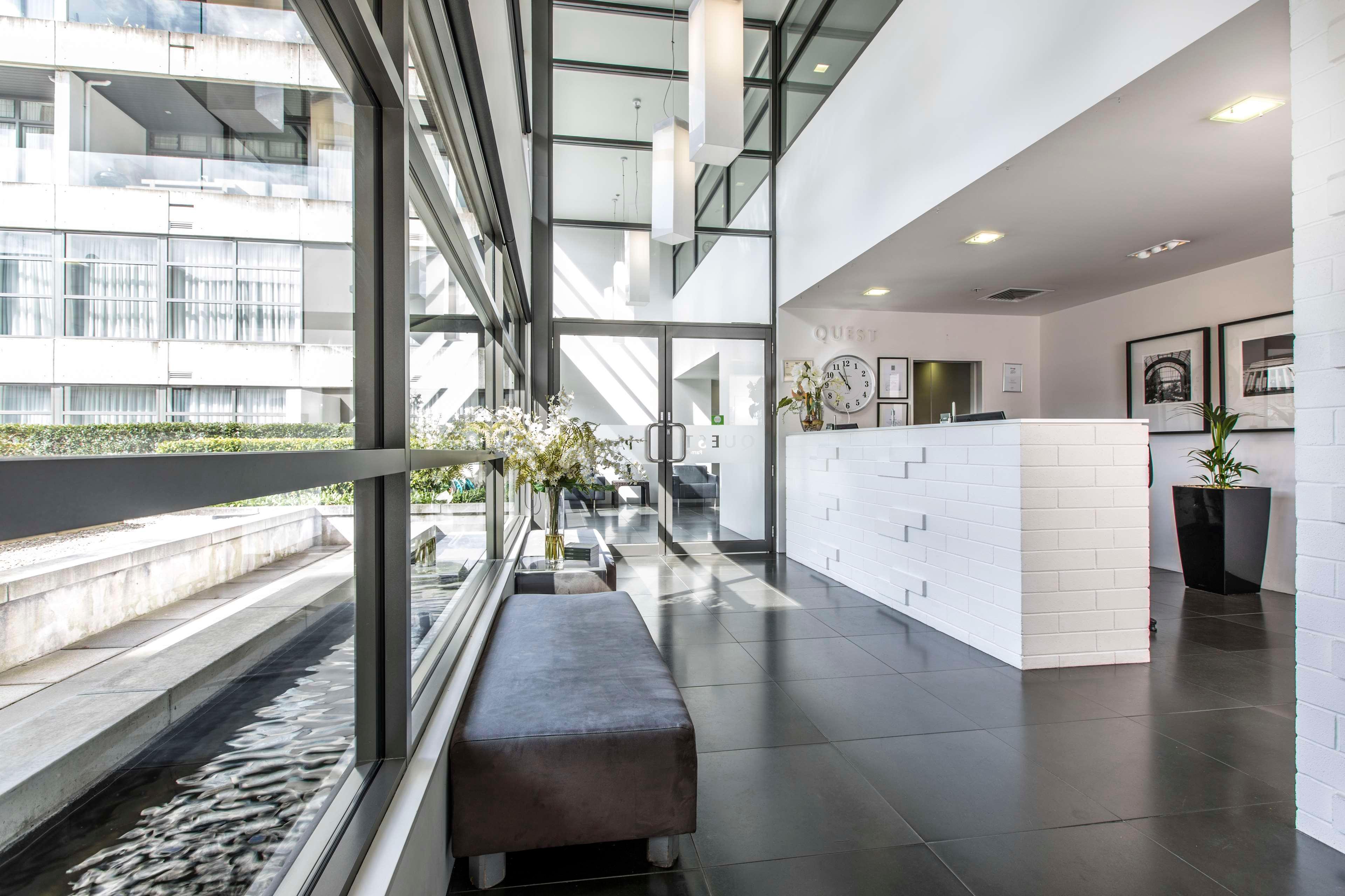 Vista Lobby Quest Parnell