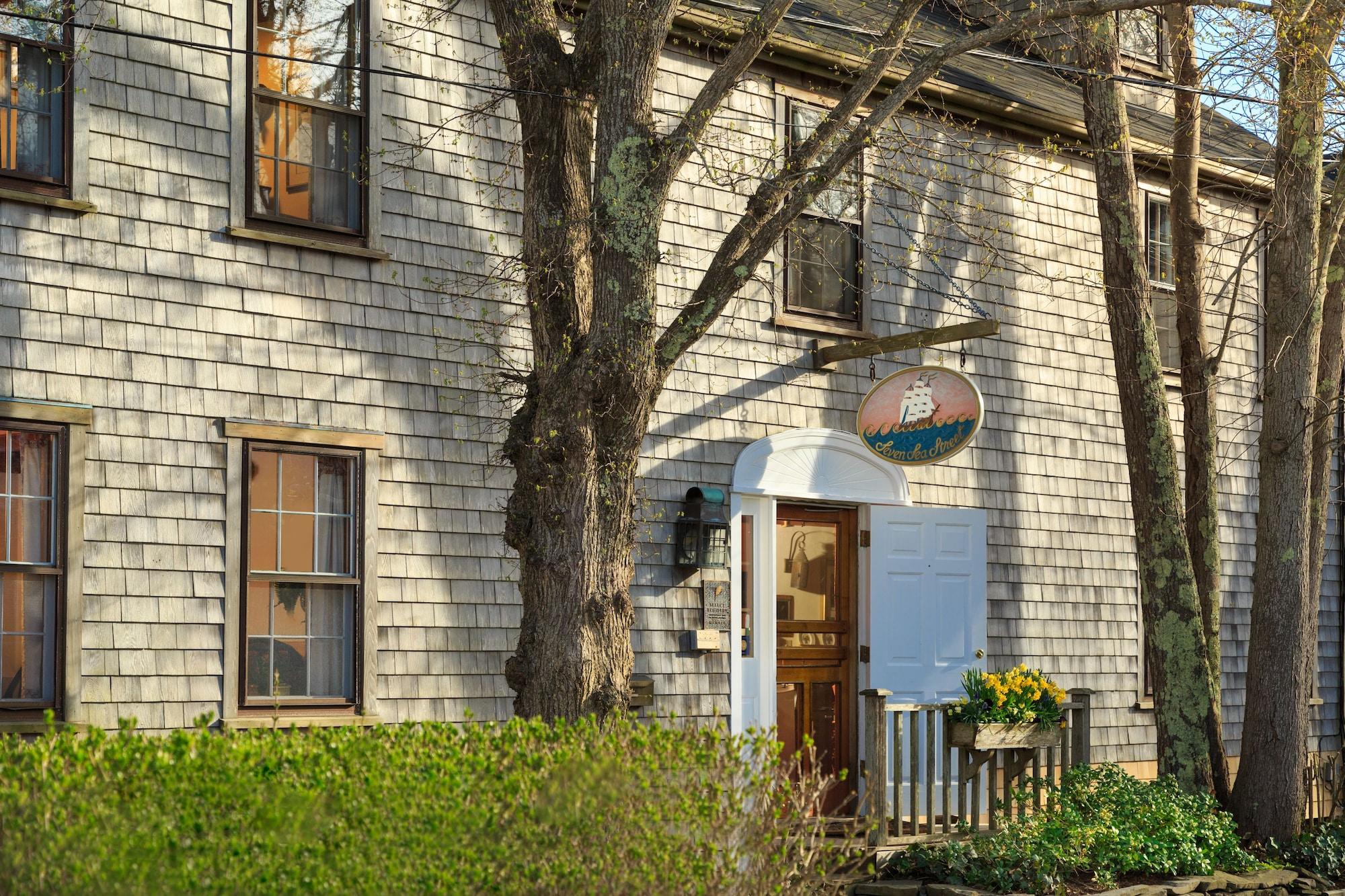 Vista Exterior Seven Sea Street Inn