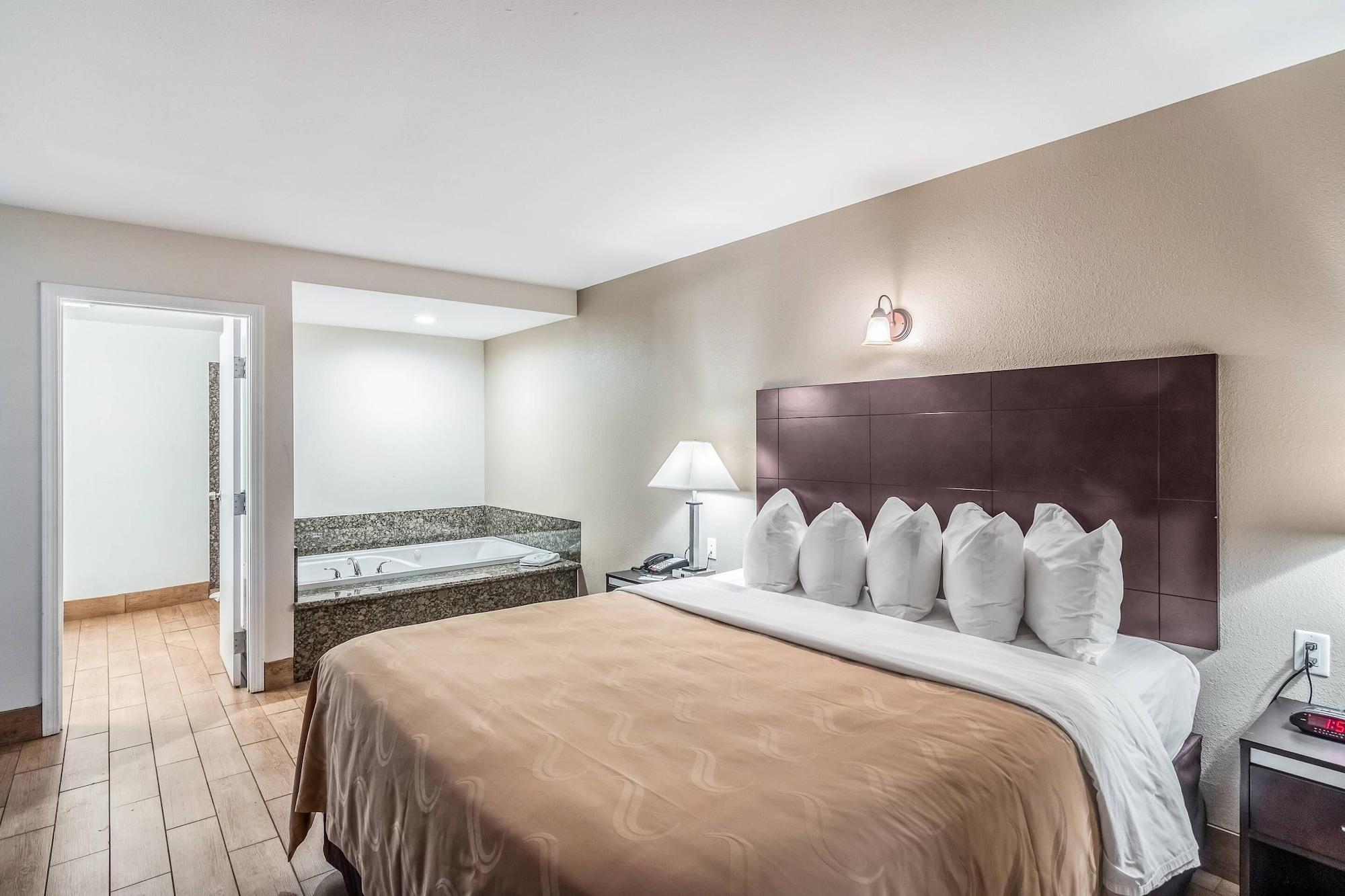 Habitación Quality Inn & Suites near Downtown Bakersfield