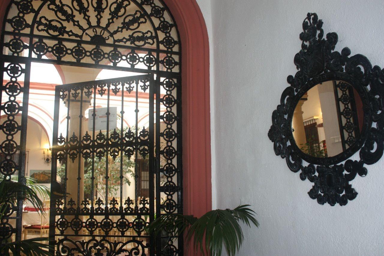 Vista Lobby Hotel Marqués de Torresoto by Vivere Stays